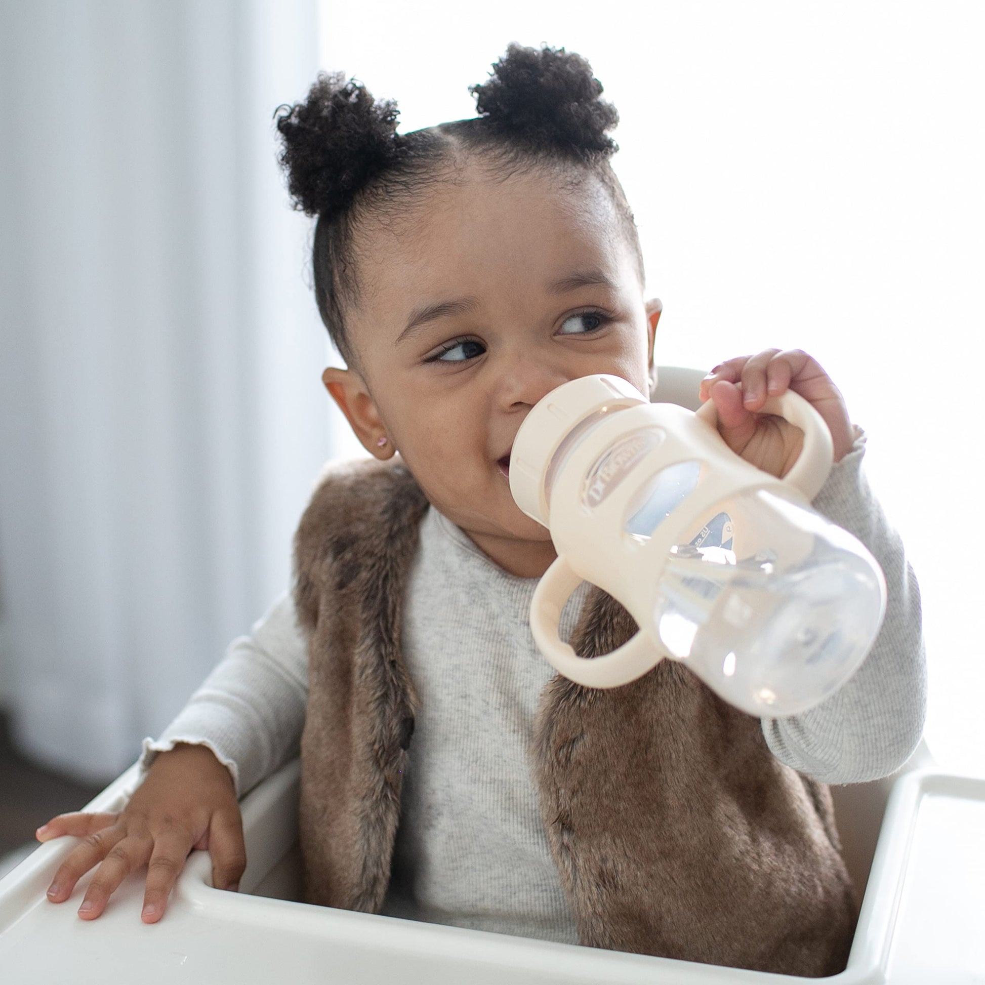 Dr. Brown's Milestones Botella de cuello ancho con asas 100% de silicona, asas de fácil agarre con boquilla suave, 9 onzas/270 ml, negro y crudo