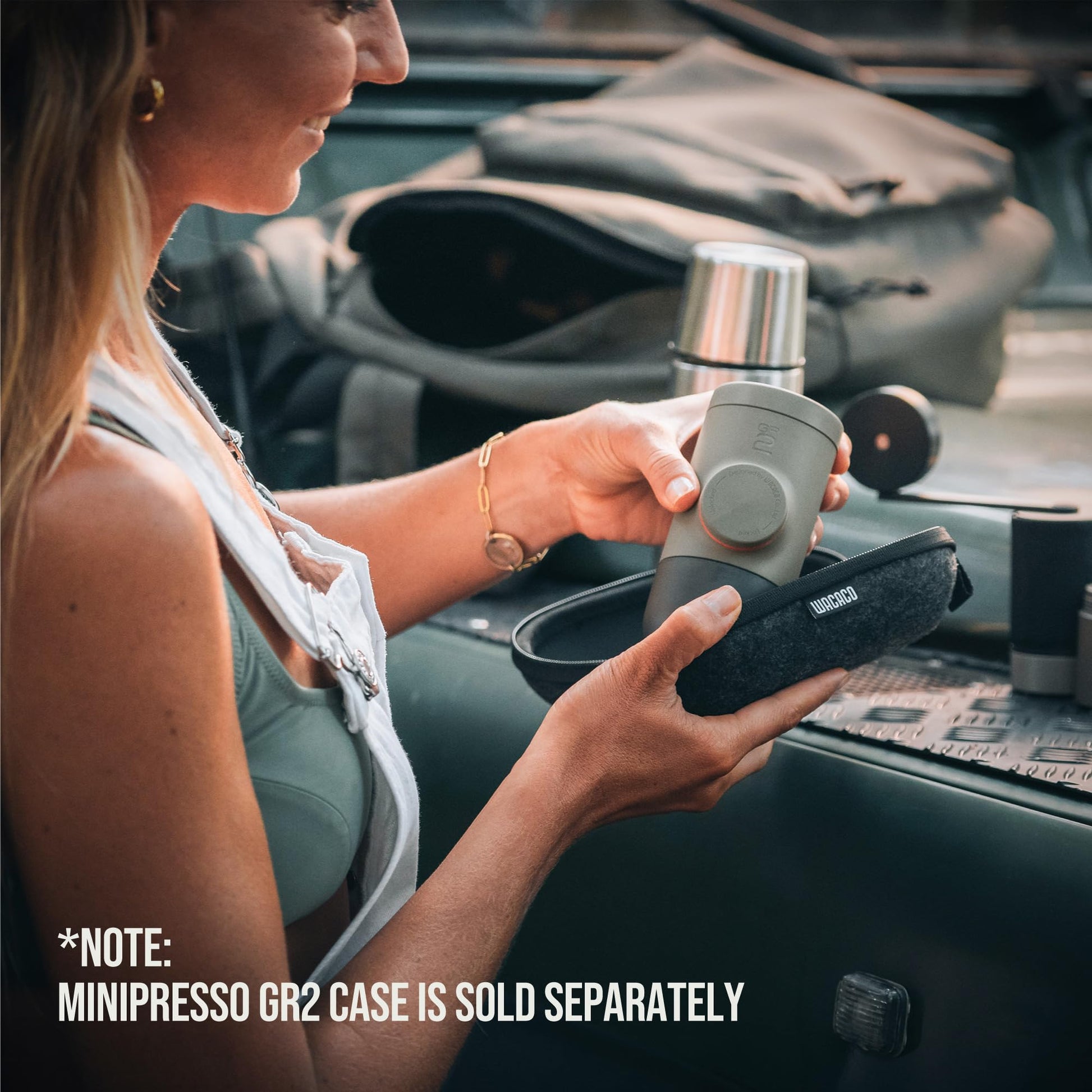 WACACO Minipresso GR2 - Cafetera de café molido compatible con máquina de café molido, portátil de 18 bares operado manualmente, cafetera espresso sobre la marcha, ultra pequeña para viajes, camping,