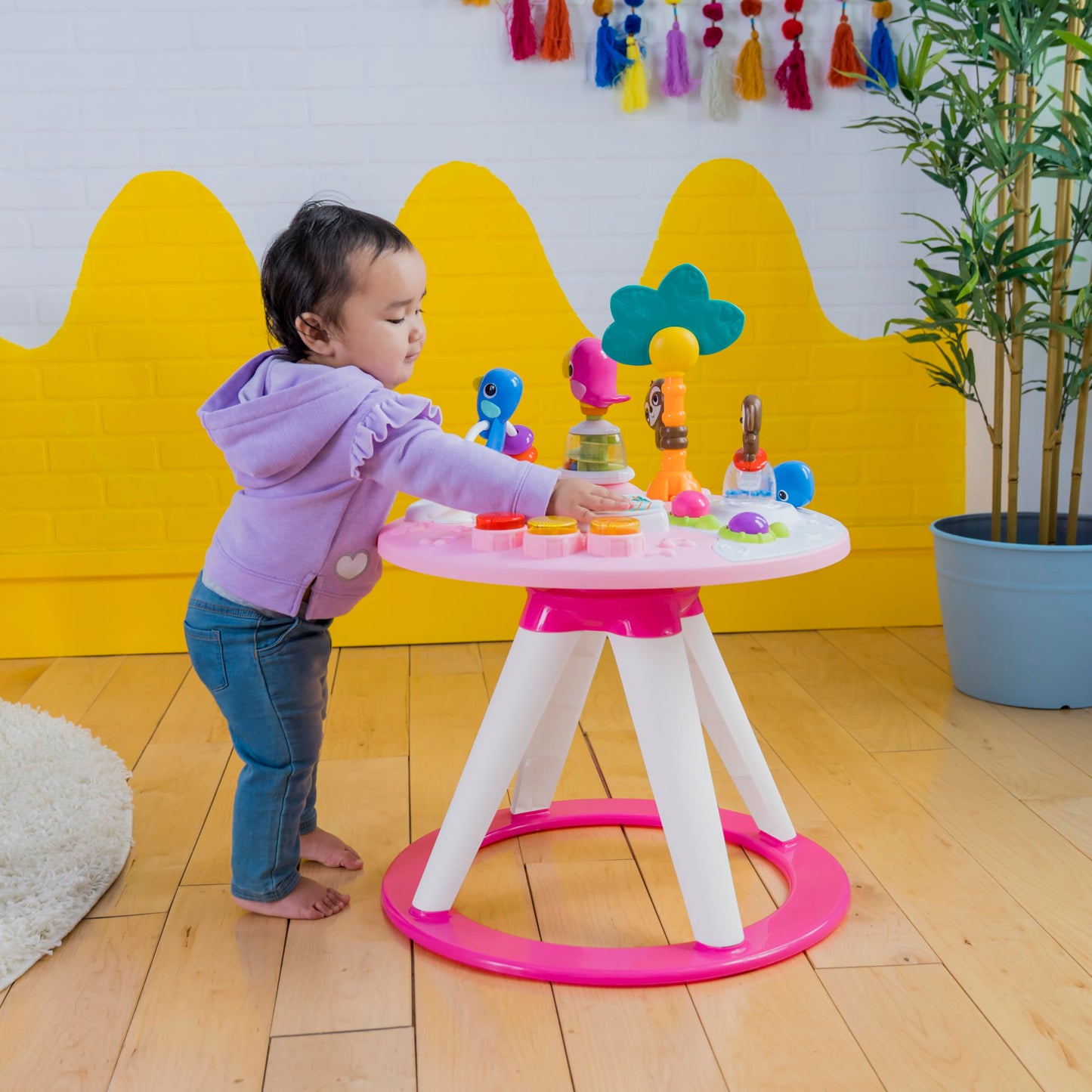 Bright Starts Around We Go - Mesa y centro de actividades 2 en 1, color coral