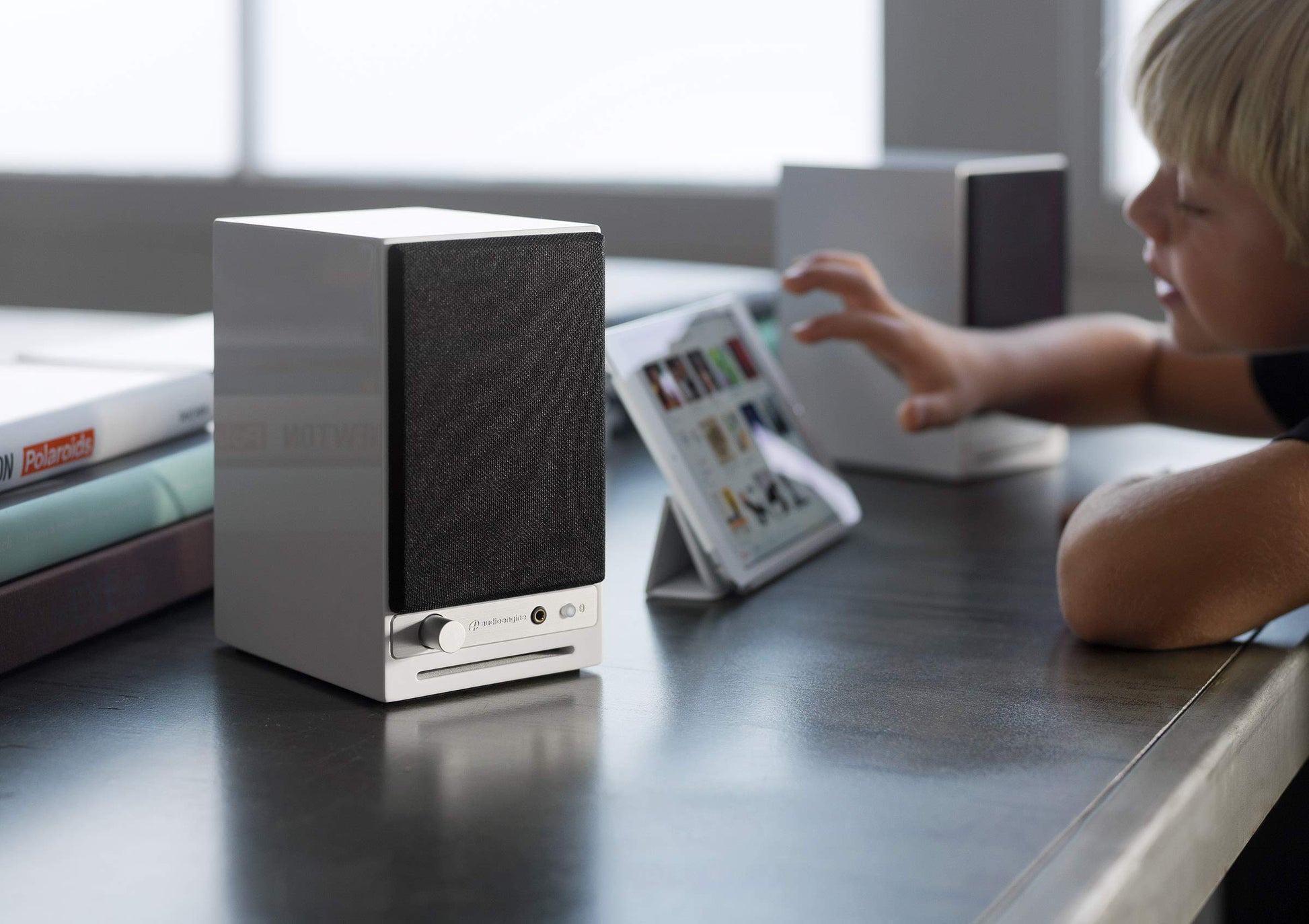 Audioengine Altavoces de Escritorio inalámbricos Bluetooth A2 HD: Bocinas para mi Computadora de 60 W para música y Juegos