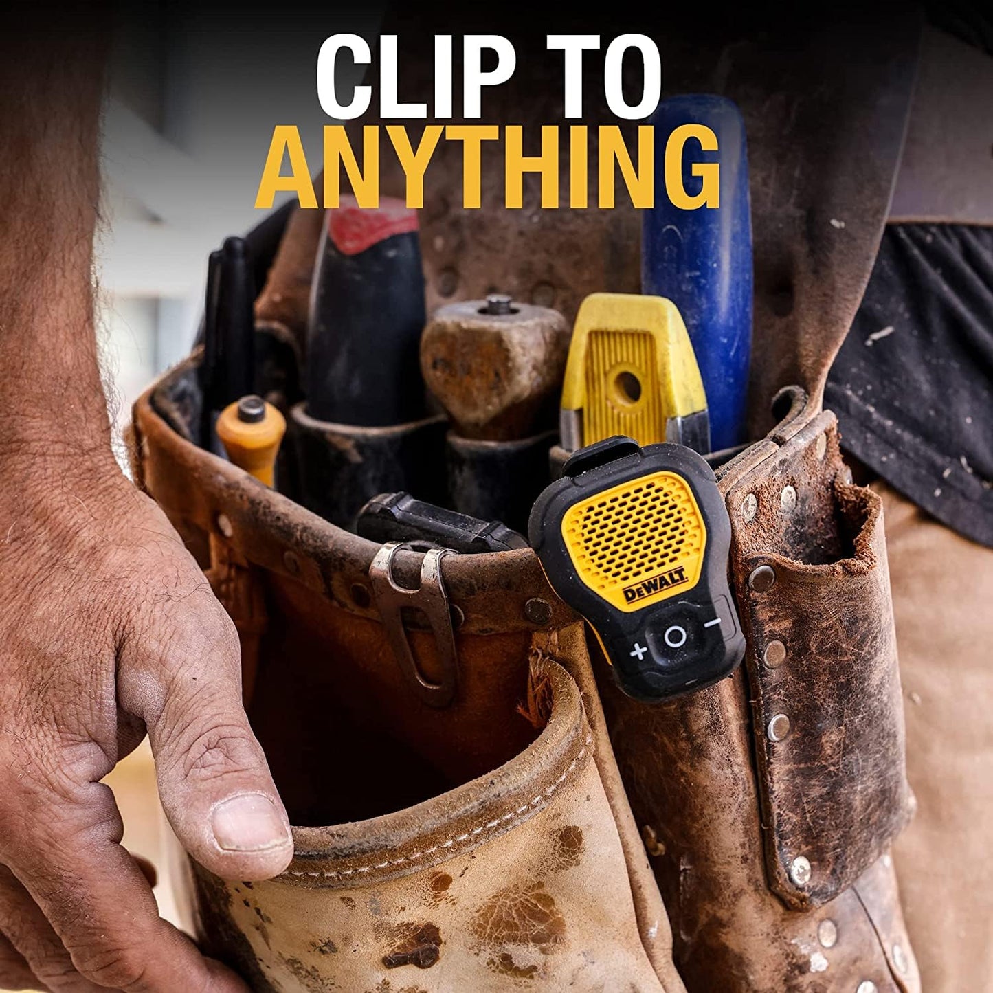 Dewalt - Altavoz Portátil Bluetooth - Altavoz inalámbrico Bluetooth con Clip magnético - Altavoz portátil Jobsite Pro Resistente al Agua - Micrófono Incorporado para música y Llamadas con Manos Libres