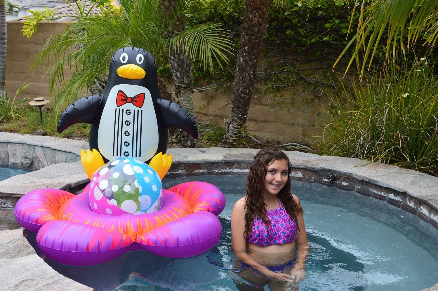 Decoración Flotante Poolmaster pingüino para Patio Trasero 33 Pulgadas