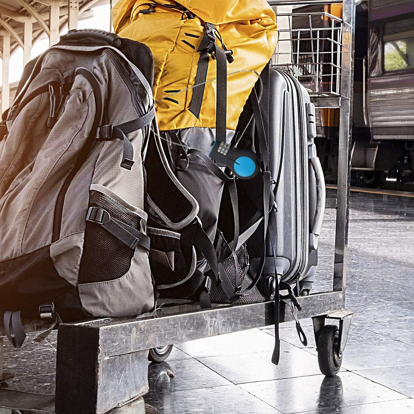 Lewis N. Clark - Candado de cable retráctil con cable de acero de 30 pulgadas, Azul, Una talla, Candado aprobado por Tsa y candado para bicicleta para equipaje + viajes, configura tu combo con cable