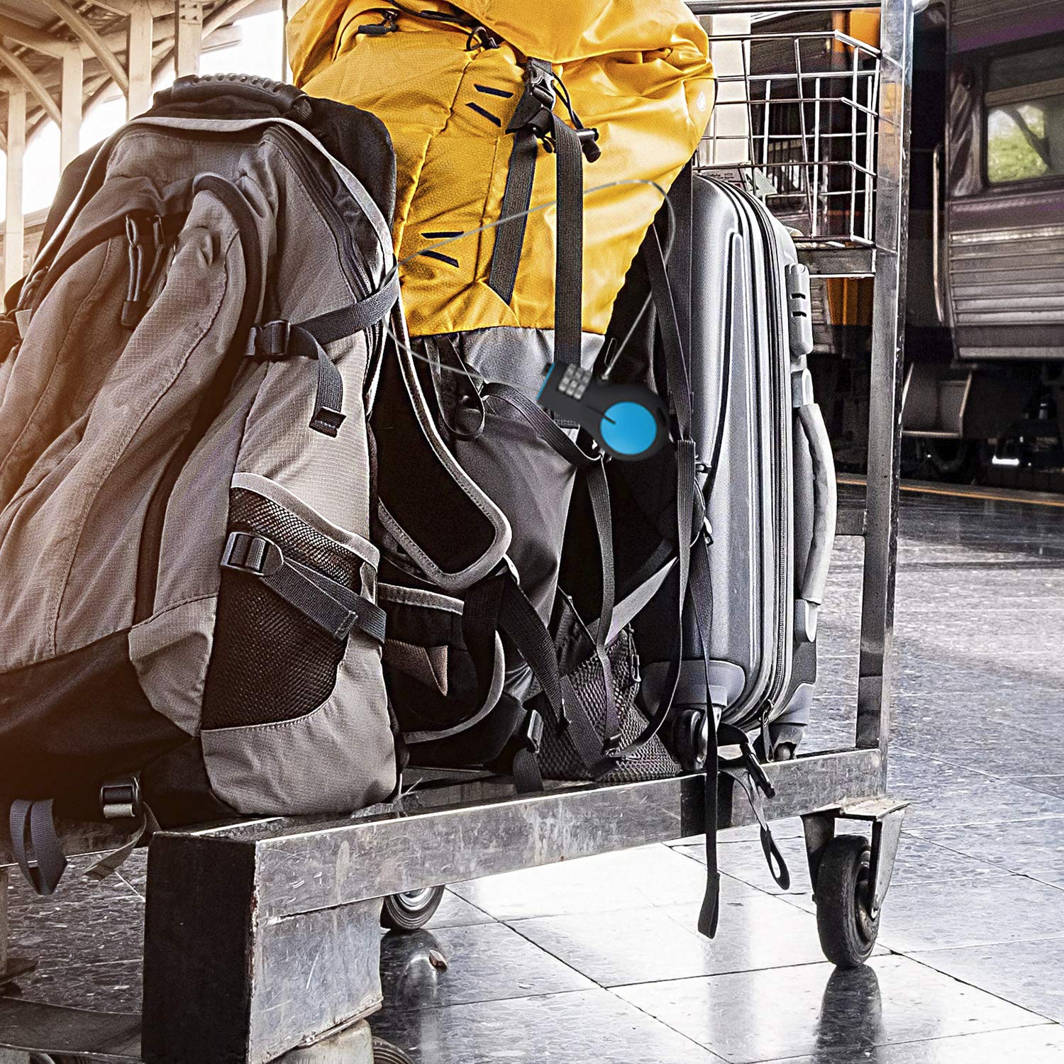 Lewis N. Clark - Candado de cable retráctil con cable de acero de 30 pulgadas, Azul, Una talla, Candado aprobado por Tsa y candado para bicicleta para equipaje + viajes, configura tu combo con cable
