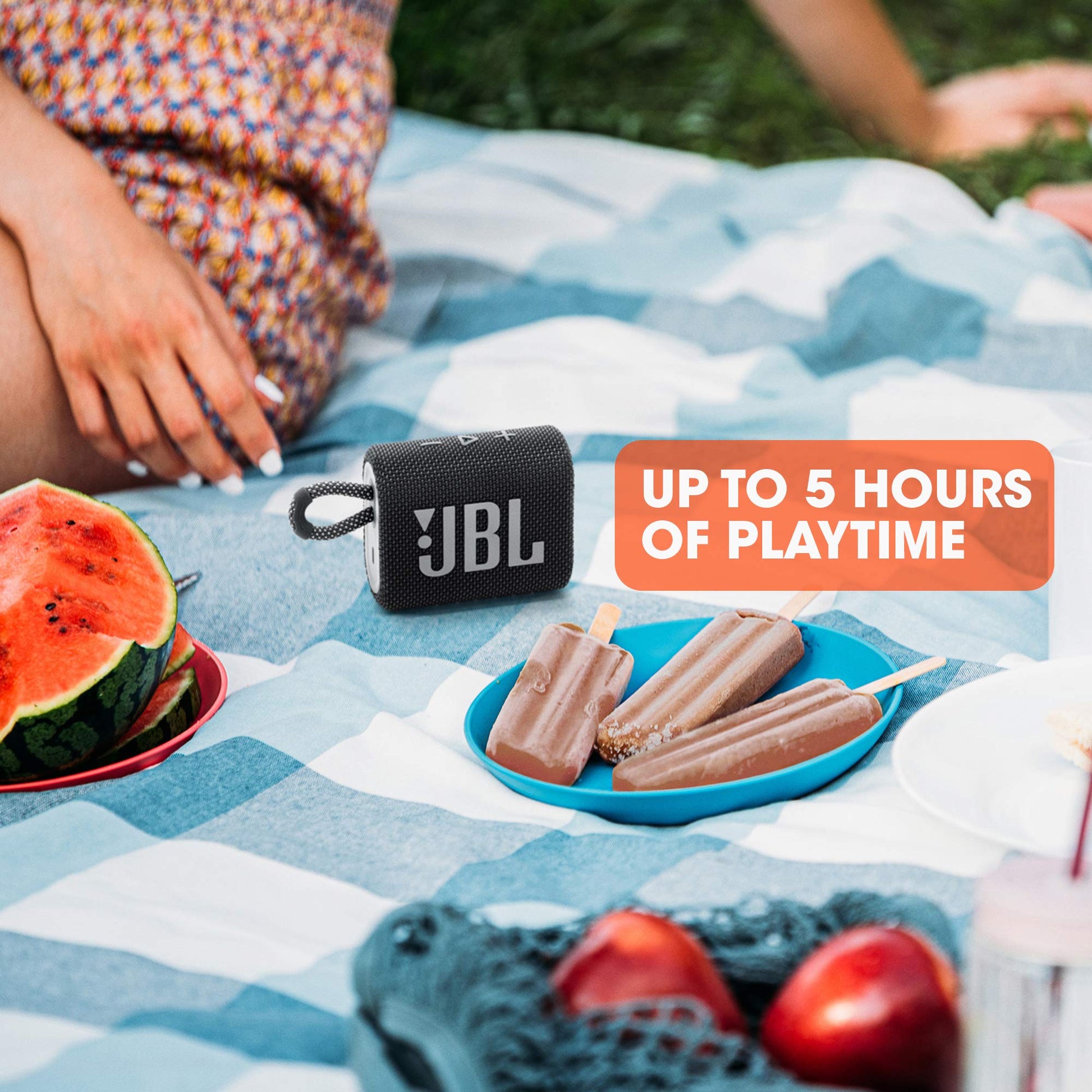 JBL Go 3 Bocina Portátil Bluetooth, 4.2 W de Potencia, Reproducción 5 Horas, Resistente al Agua y al Polvo IP67 - Negro