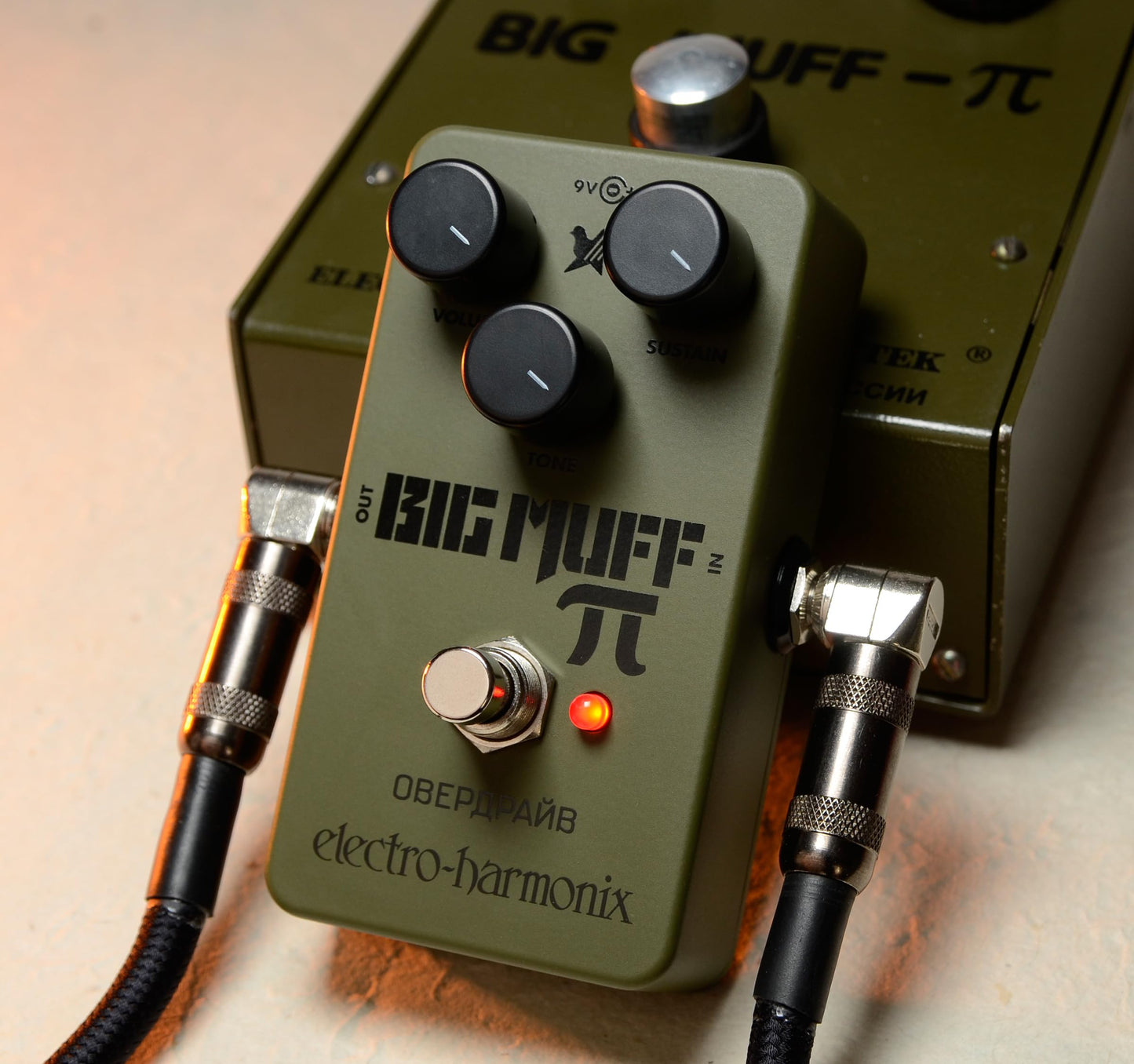 Pedal Electro-Harmonix Green Russian Big Muff Verde Distorsión para Guitarra Eléctrica