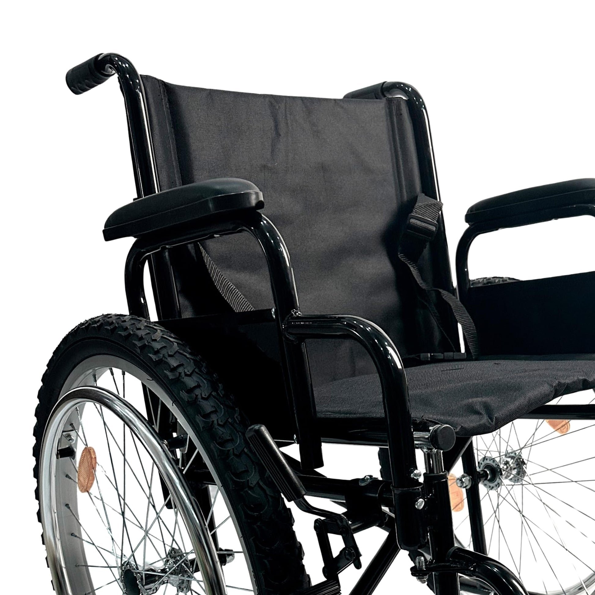 Silla de Ruedas Todo Terreno SEVEN MINE Negra con Neumáticos Traseros de 24 Pulgadas y Llantas Anchas Delanteras 8x2 Pulgadas
