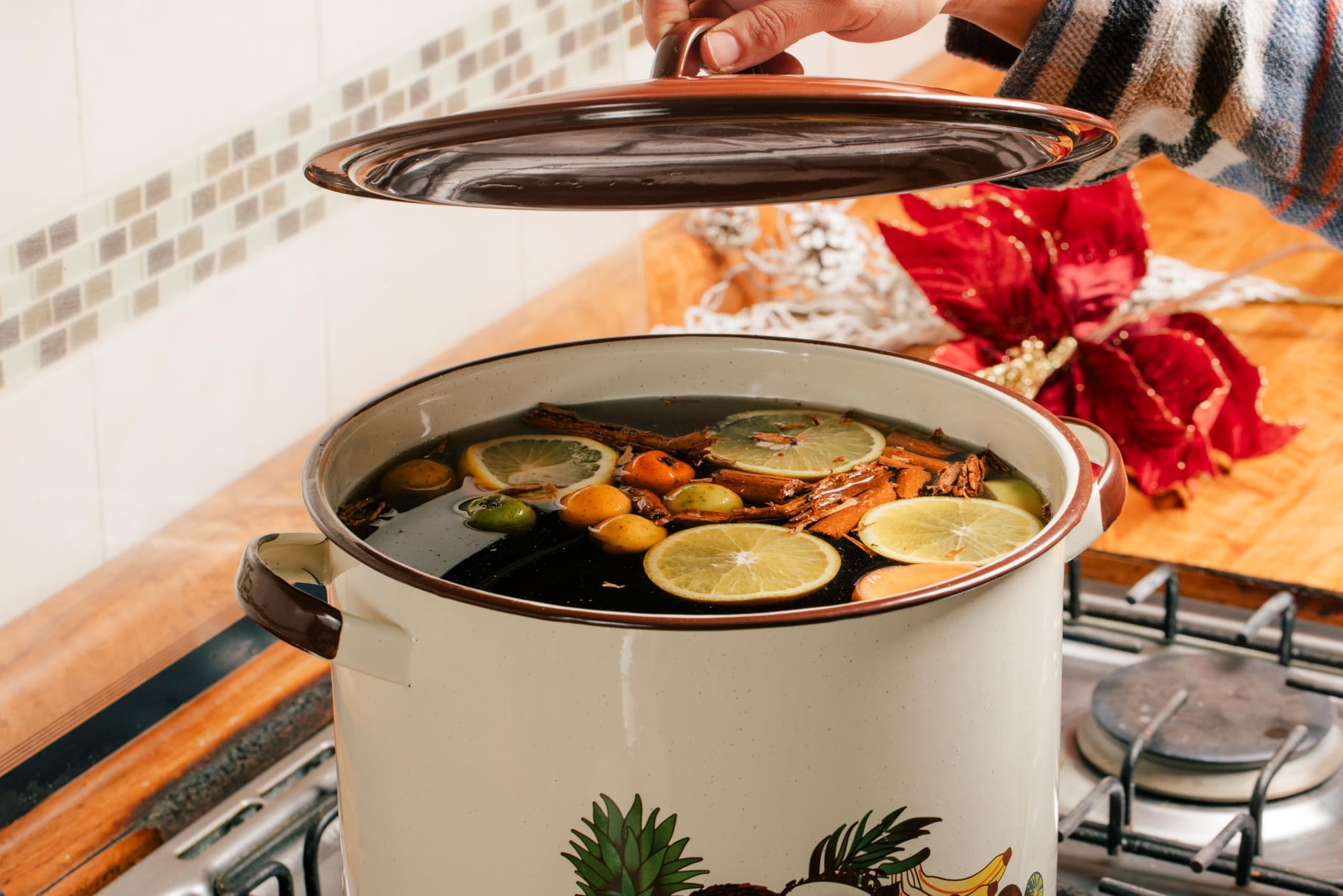 Cinsa Juego de ollas Ideal 6 piezas, Acero Vitrificado, Crema con decorado Frutas Tropicales