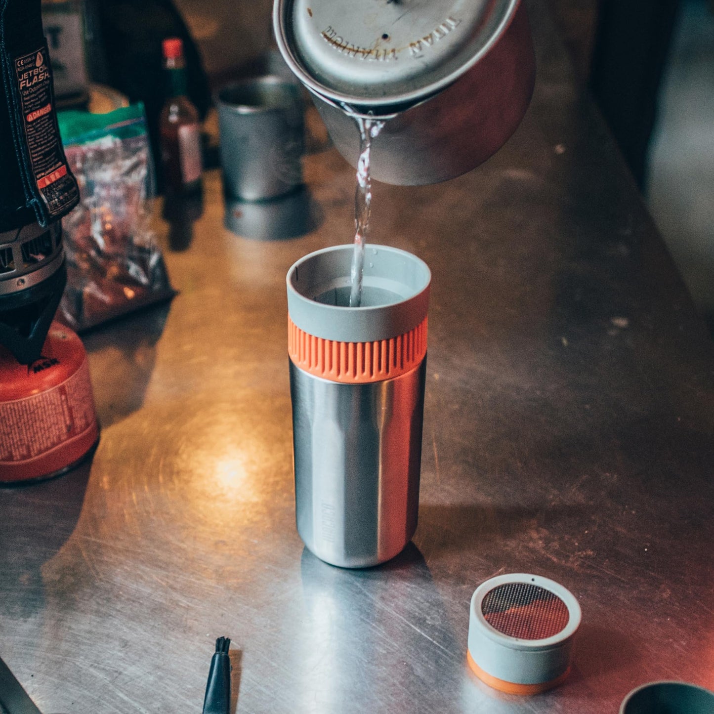 Wacaco Pipamoka, cafetera portátil todo en uno con presión de vacío, taza de viaje aislada, cafetera manual y de presión, extracción rápida, termo taza de acero inoxidable, 10 fl oz