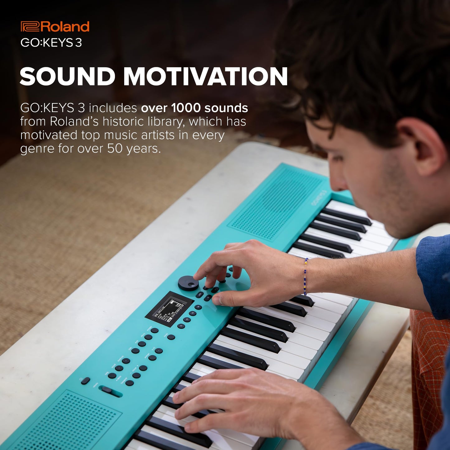 Teclado Musical Roland Turquesa con Soporte Bluetooth Audio/MIDI de 61 Notas