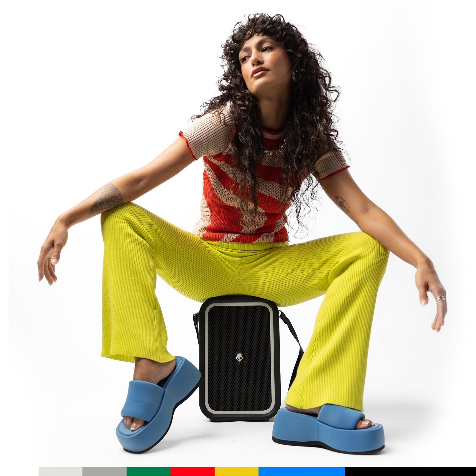Skullcandy Stomp - Bocina Bluetooth para Fiesta, IPX7 Impermeable, inalámbrico y portátil, con Luces LED y Modos estroboscópicos, batería de 12 Horas, multienlace y Carga USB-C y USB-A 2SKSK1850B0L2