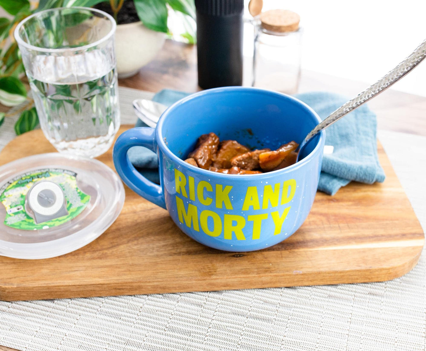 Taza de Sopa de Cerámica Silver Buffalo Rick and Morty Plata con Tapa Ventilada