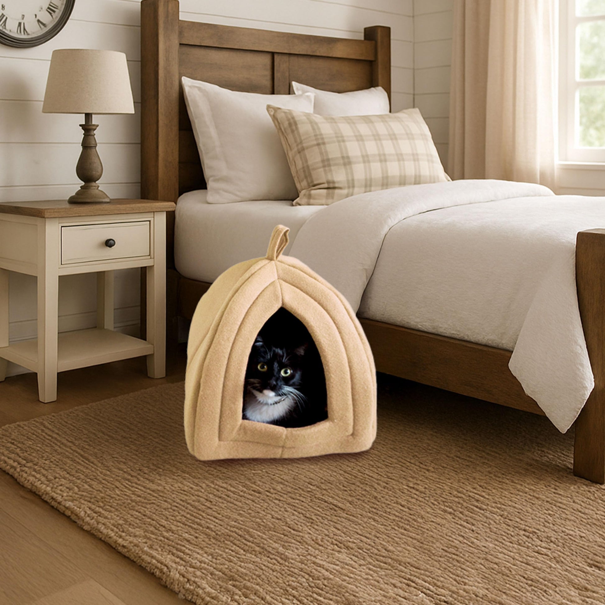 Petmaker Cat Pet Bed, Igloo, Soft Indoor Enclosed Covered Tent/House for Cats, Kittens and Small Pets with Removable Cushion Pad