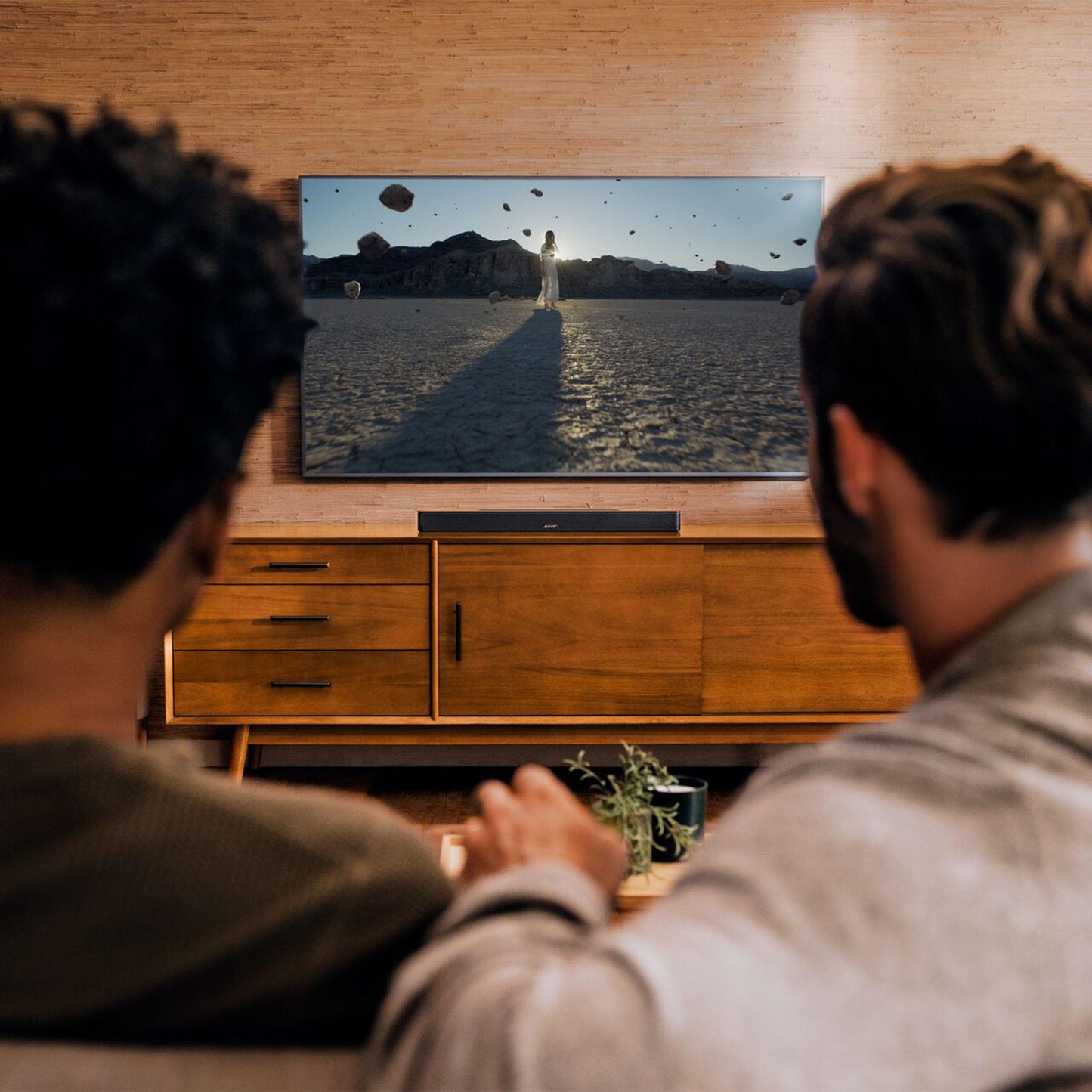 Bose Barra de Sonido Inteligente Dolby Atmos, Altavoz Bluetooth de la Barra de Sonido con Control por Voz y Amazon Alexa Integrado y Las capacidades de Funciona con el Asistente de Google, Negro