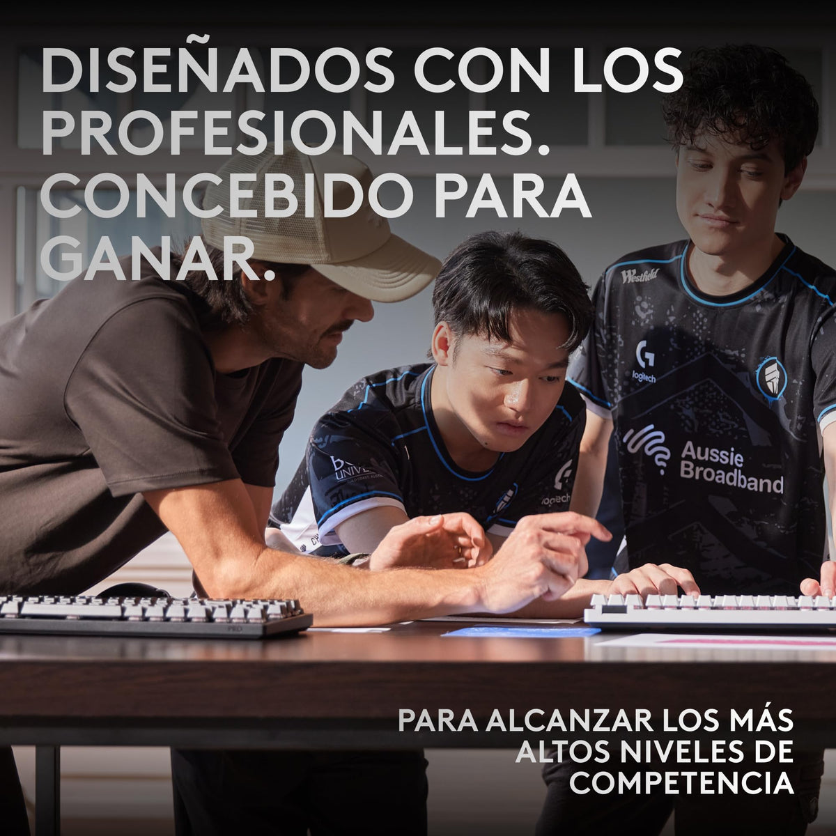 Teclado Inalámbrico Logitech G Pro X Blanco 60% TKL Mecánico Ultra Compacto RGB LIGHTSYNC para Juegos