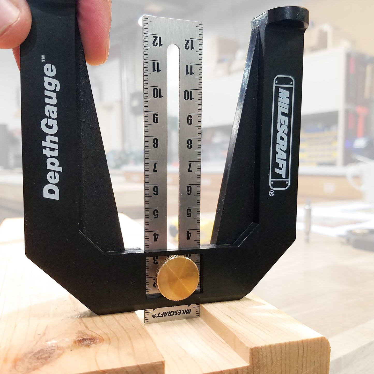 Herramienta de Medición Milescraft 86010713 Depth Gauge
