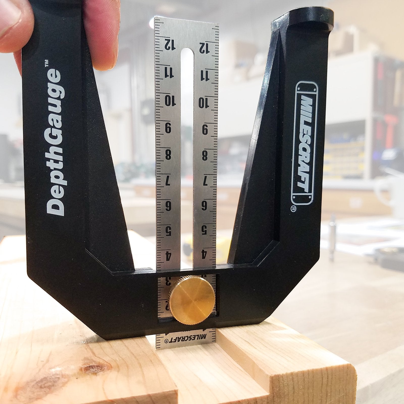 Herramienta de Medición Milescraft 86010713 Depth Gauge
