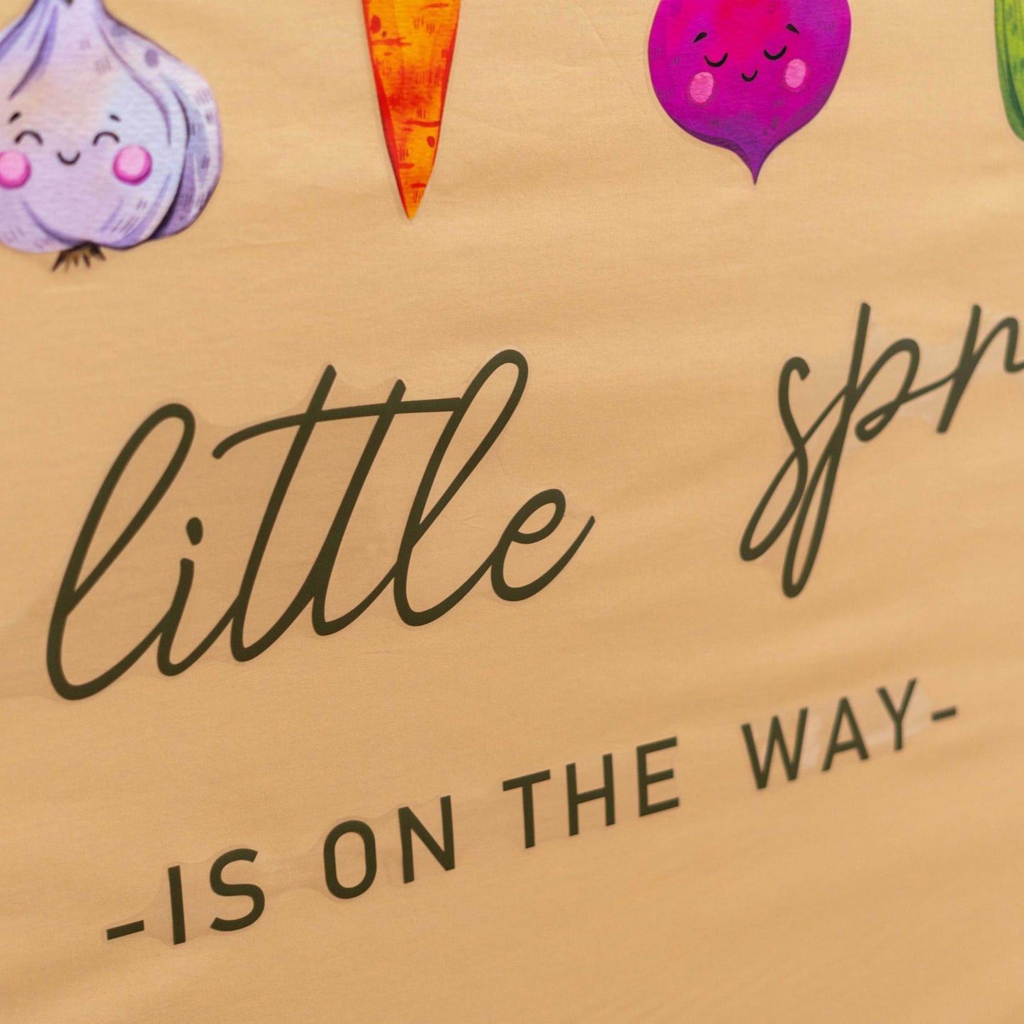 KIETKIE - Calcomanía de pared para baby shower de Little Sprout – ilustraciones vegetales de granja y escritura rústica, telón de fondo de baby shower neutro para cosecha de otoño y fiestas temáticas