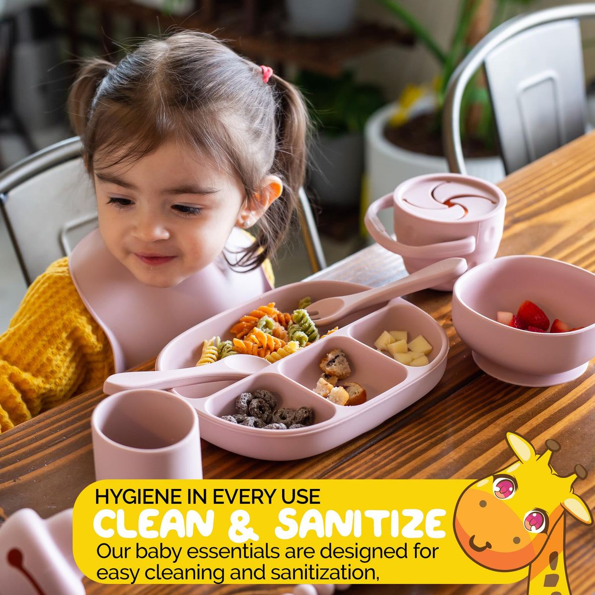 Muqee Peeko Bandeja para bebés con ventosas, Color Rosa. Bandeja para niña. Parte de los artículos Esenciales para la alimentación del bebé. Fabricada en Silicona Segura para bebés.