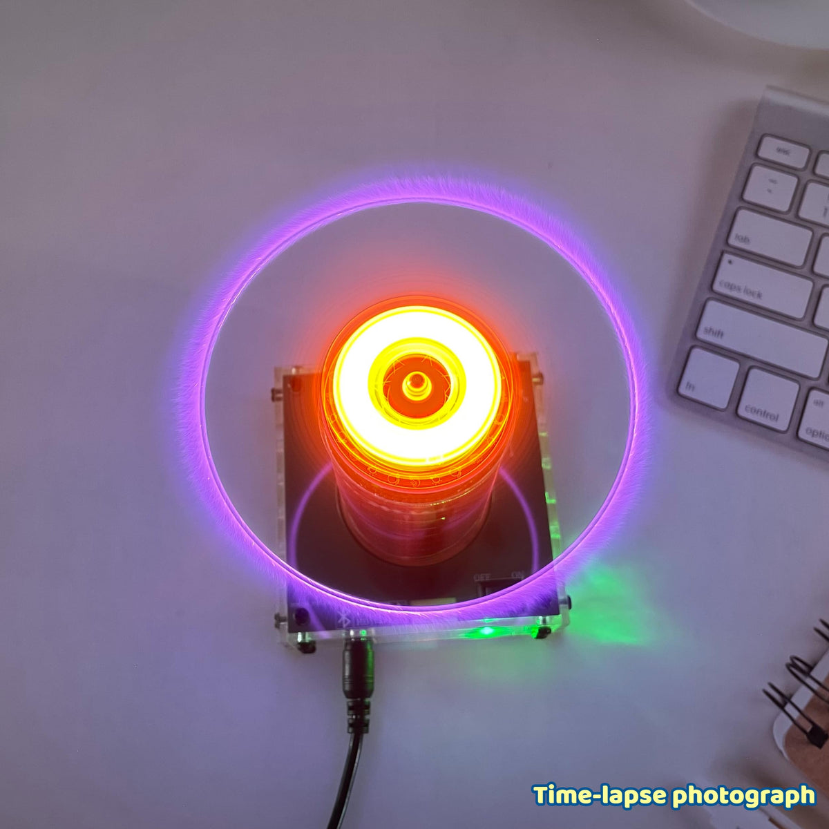 Bobina Tesla Joytech Acrílico Arco Plasma Altavoz Inalámbrico Escritorio Modelo XX01