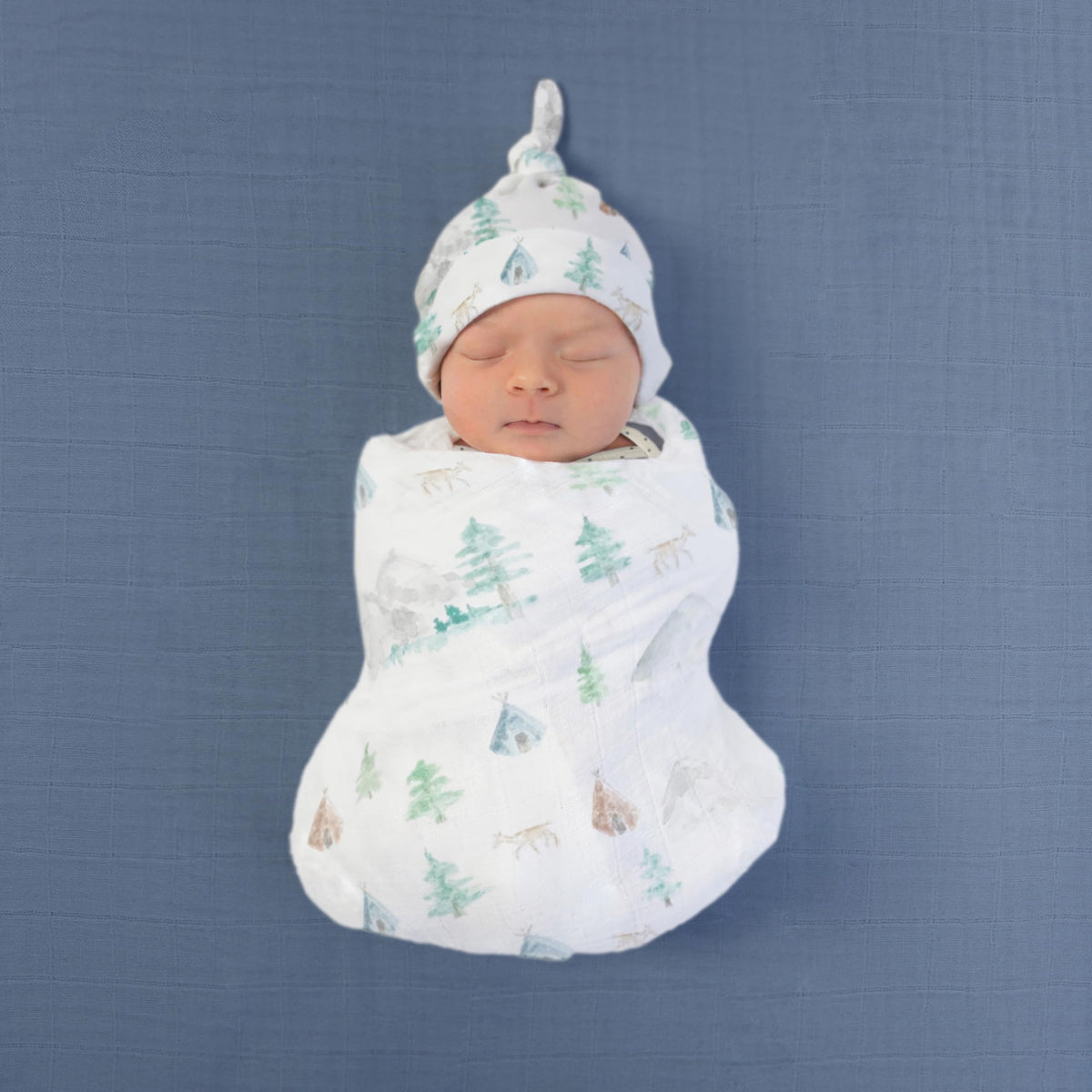 SwaddleDesigns - Juego de 4 Mantas de Muselina de algodón, Manta receptora para niños y niñas recién Nacidos, Registro de bebé y Regalo, 46 x 46 Pulgadas, Acuarelas montañas y árboles