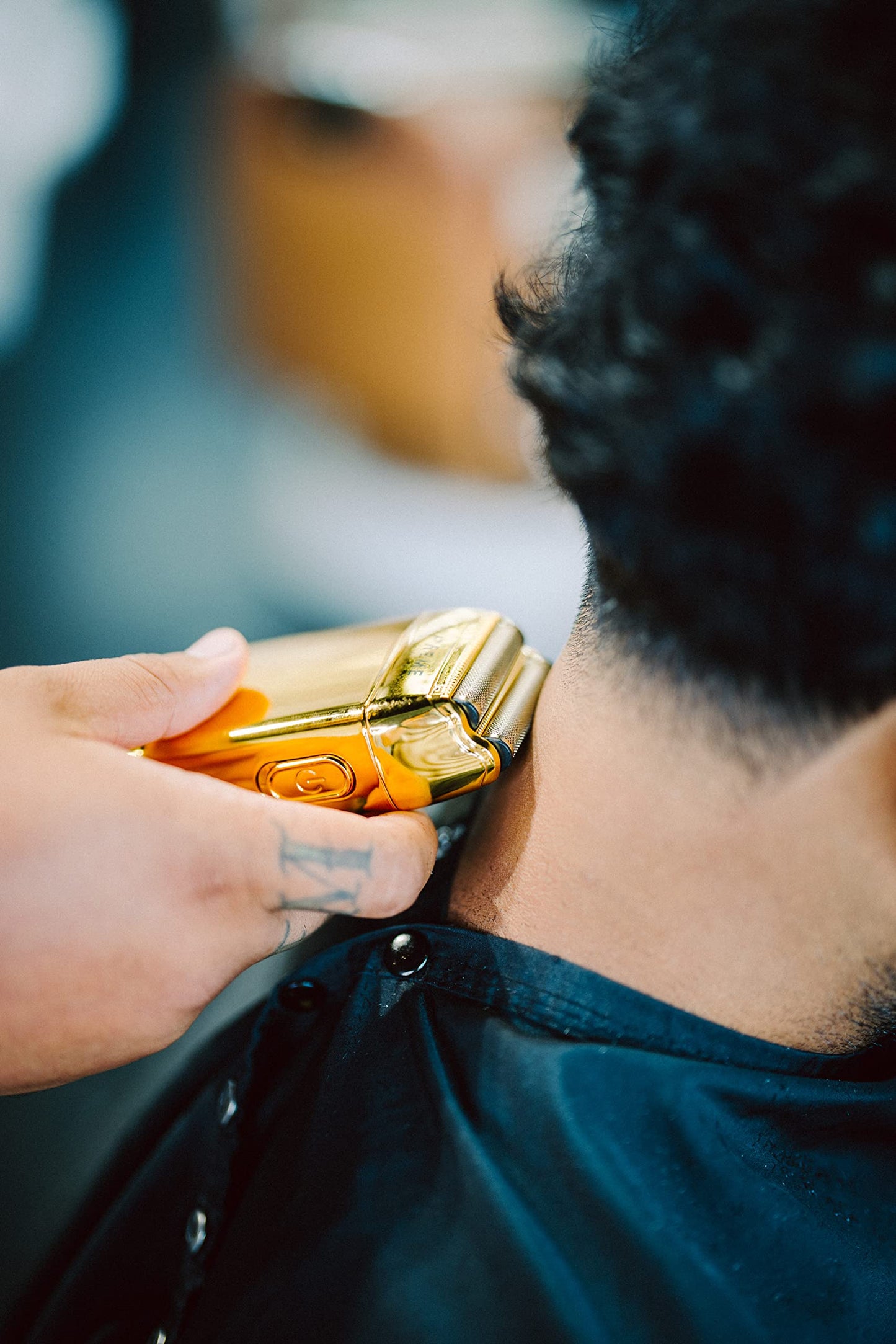 SUPREME TRIMMER STF602 Pro - Afeitadora eléctrica para hombre, afeitadora húmeda/seca para barbero dorado, crujiente