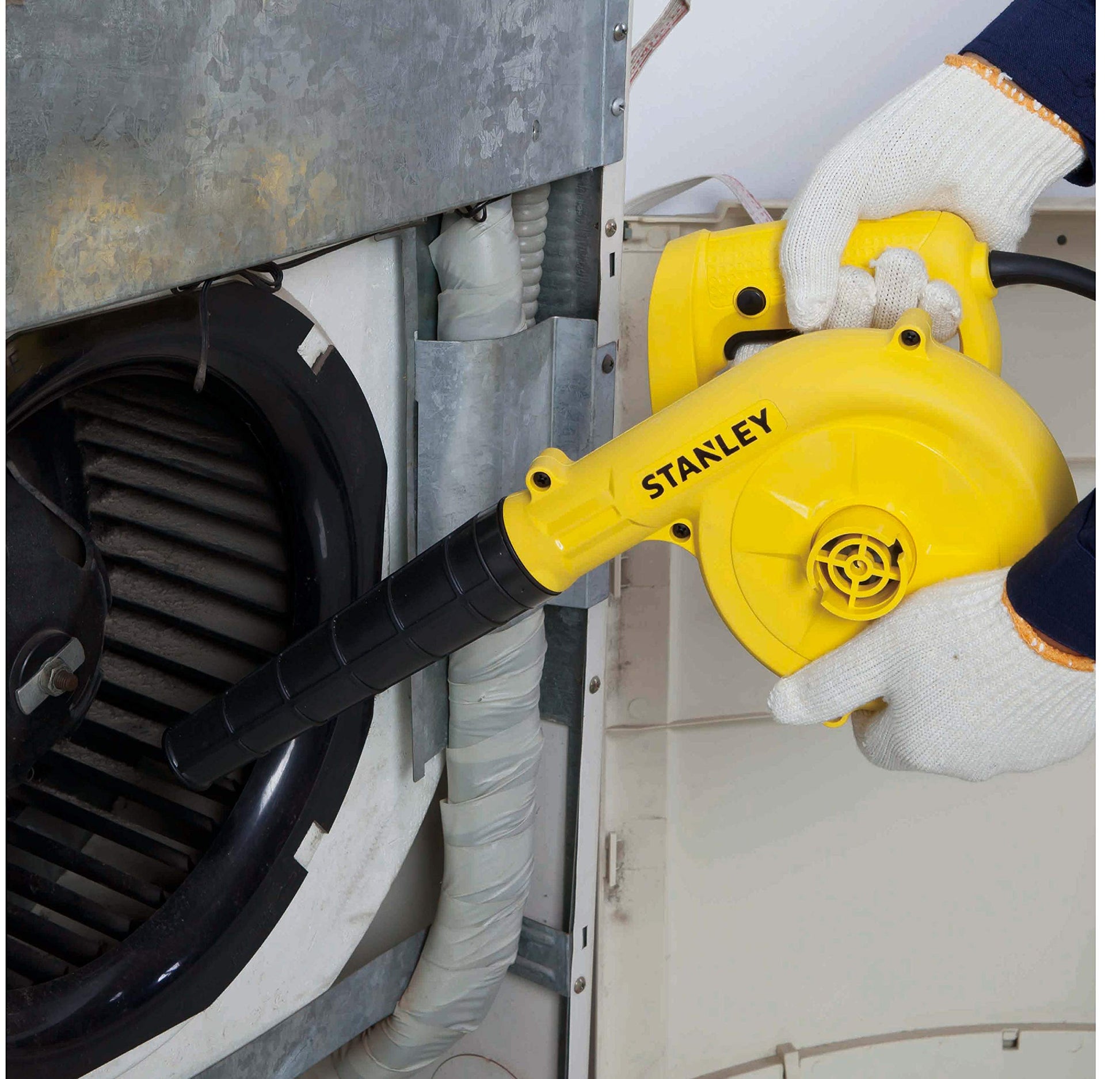 Sopladora y Aspiradora Eléctrica STANLEY 600W