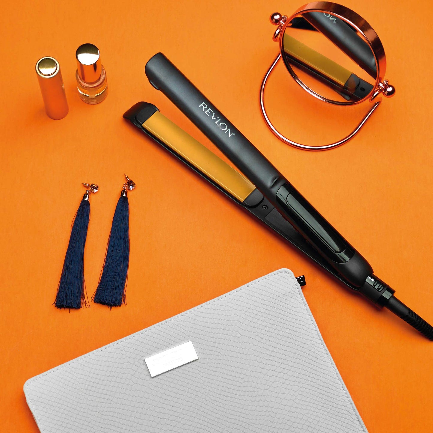 Plancha de Cabello Revlon Negro Resultados Lisos y Brillantes
