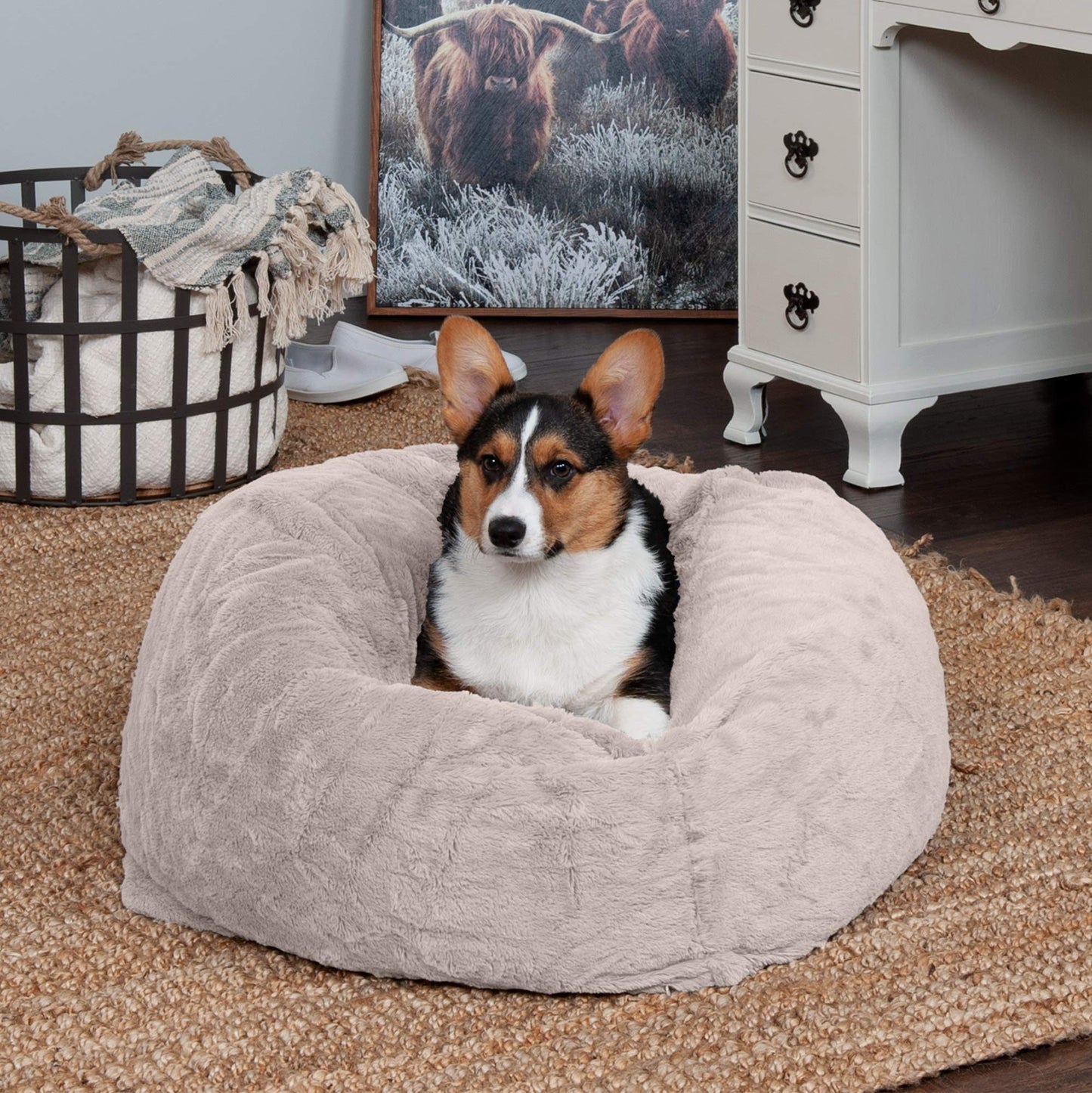 Cama Redonda de Peluche para Mascotas Furhaven Shell Tan Medium