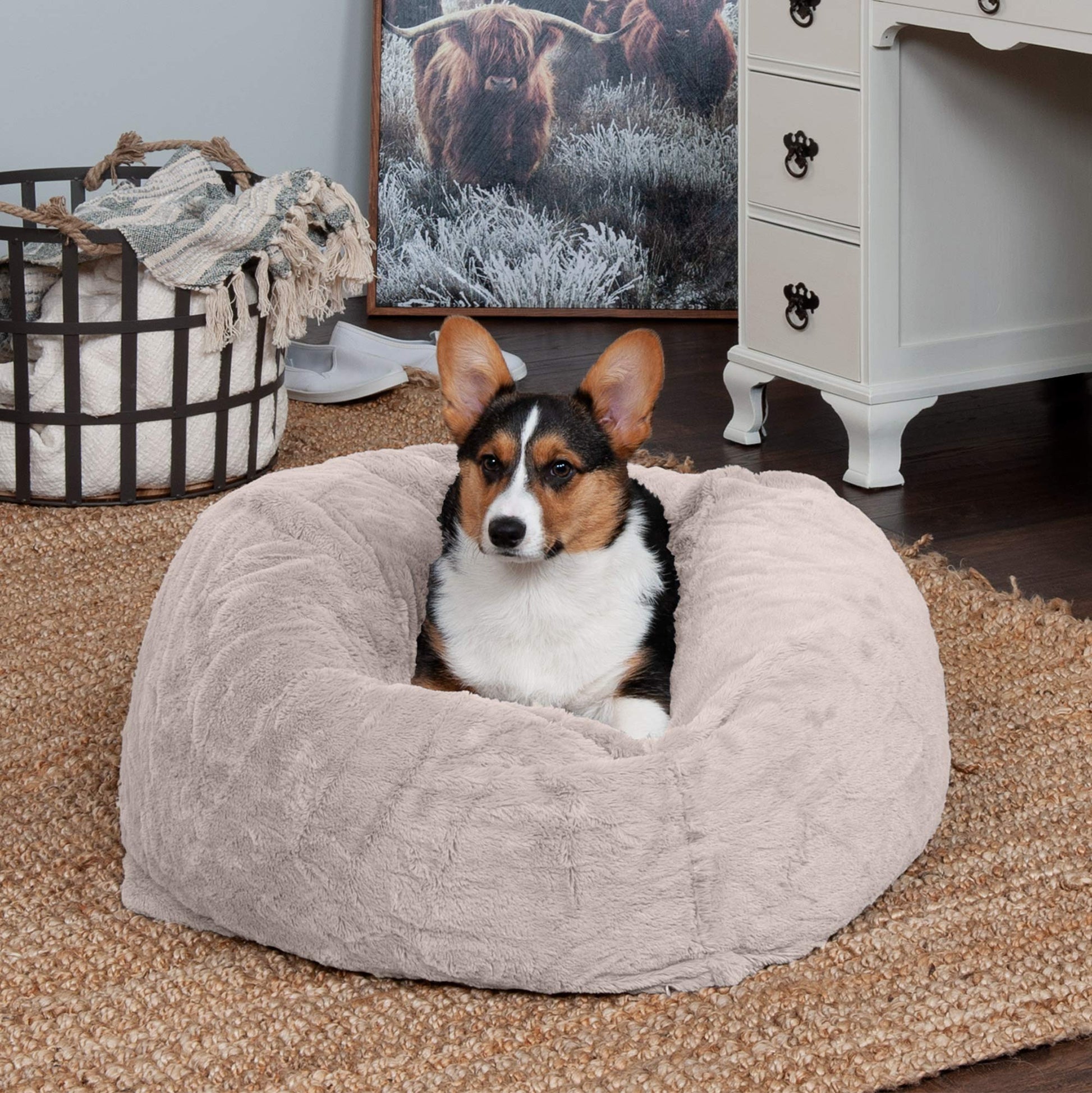 Cama Redonda de Peluche para Mascotas Furhaven Shell Tan Medium