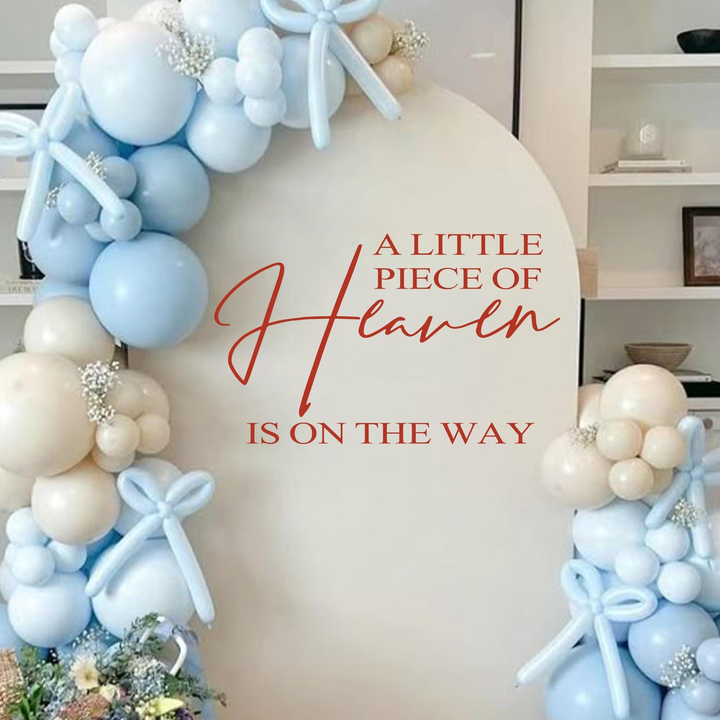 KIETKIE - Calcomanía con texto en inglés "A Little Piece of Heaven is On The Way" - Pegatina para baby shower, decoración de arco de globo para baby shower, decoración de fiesta de revelación de