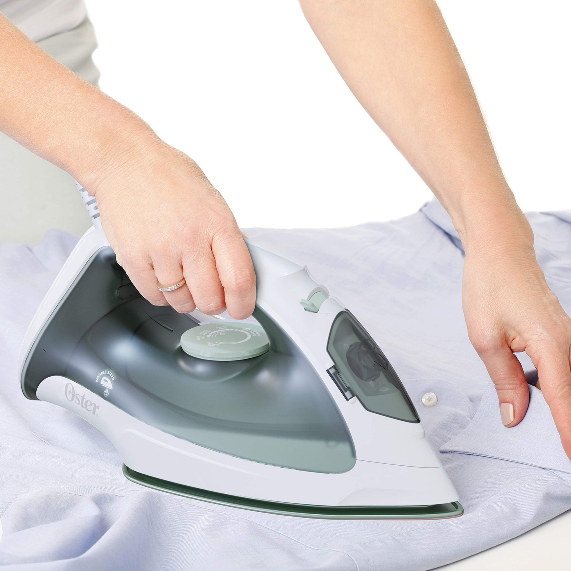 Plancha de Vapor Oster Blanca Verde con Suela Antiadherente