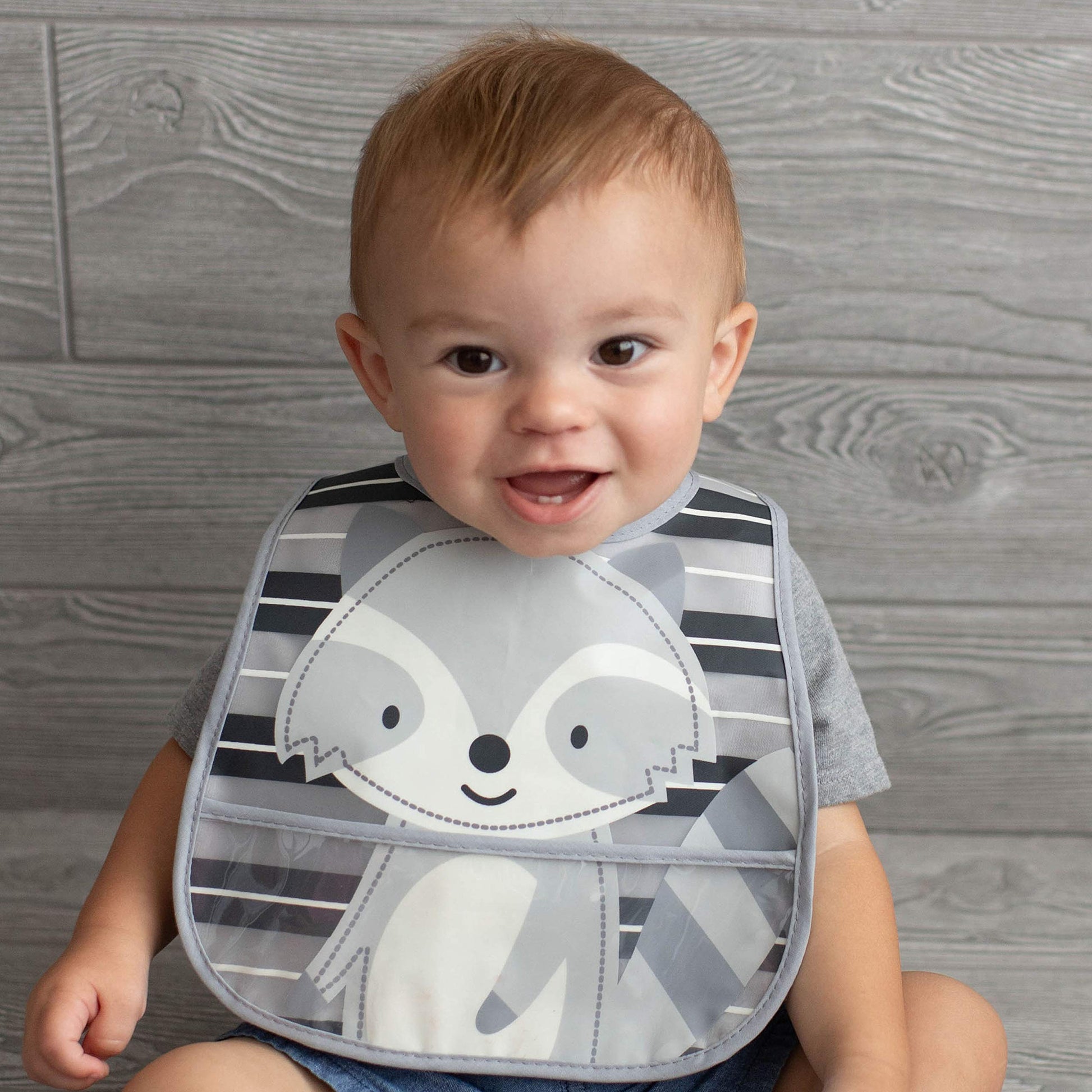 Baberos Neat Solutions Multicolor Resistente al Agua Oso y Mapache 2 Unidades