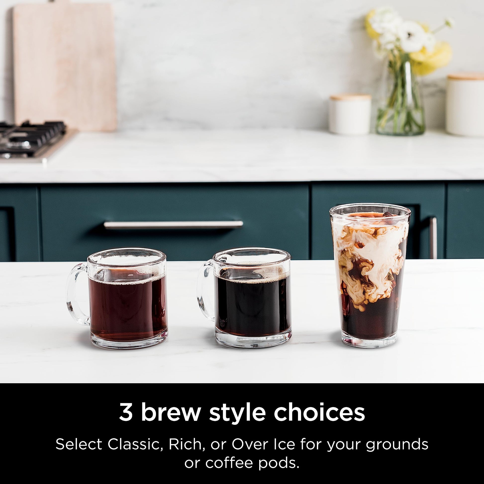Cafetera de goteo Ninja con combo K Cup Combo, máquina de café especial DualBrew Pro, caliente y helado, compatible con cápsulas K-Cup, 12 tazas de una sola porción con filtro de papel, CFP101