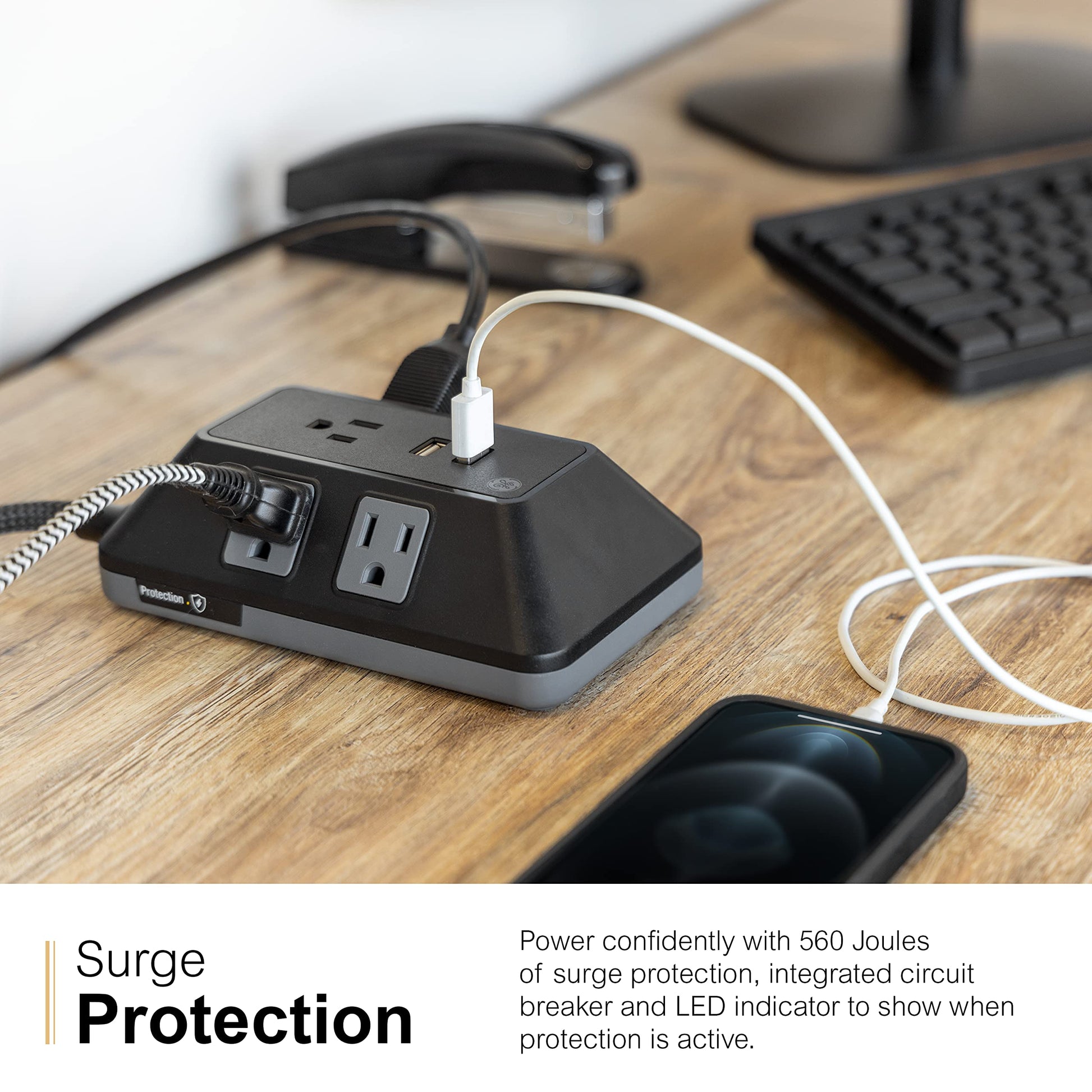 GE UltraPro Adapt Protector de sobretensiones de 5 Salidas con Puertos USB, 2 Puertos USB-A, 2.4A, Cable Trenzado de 3 pies, Protector de sobretensiones de 1780 Julios, Negro, 73777