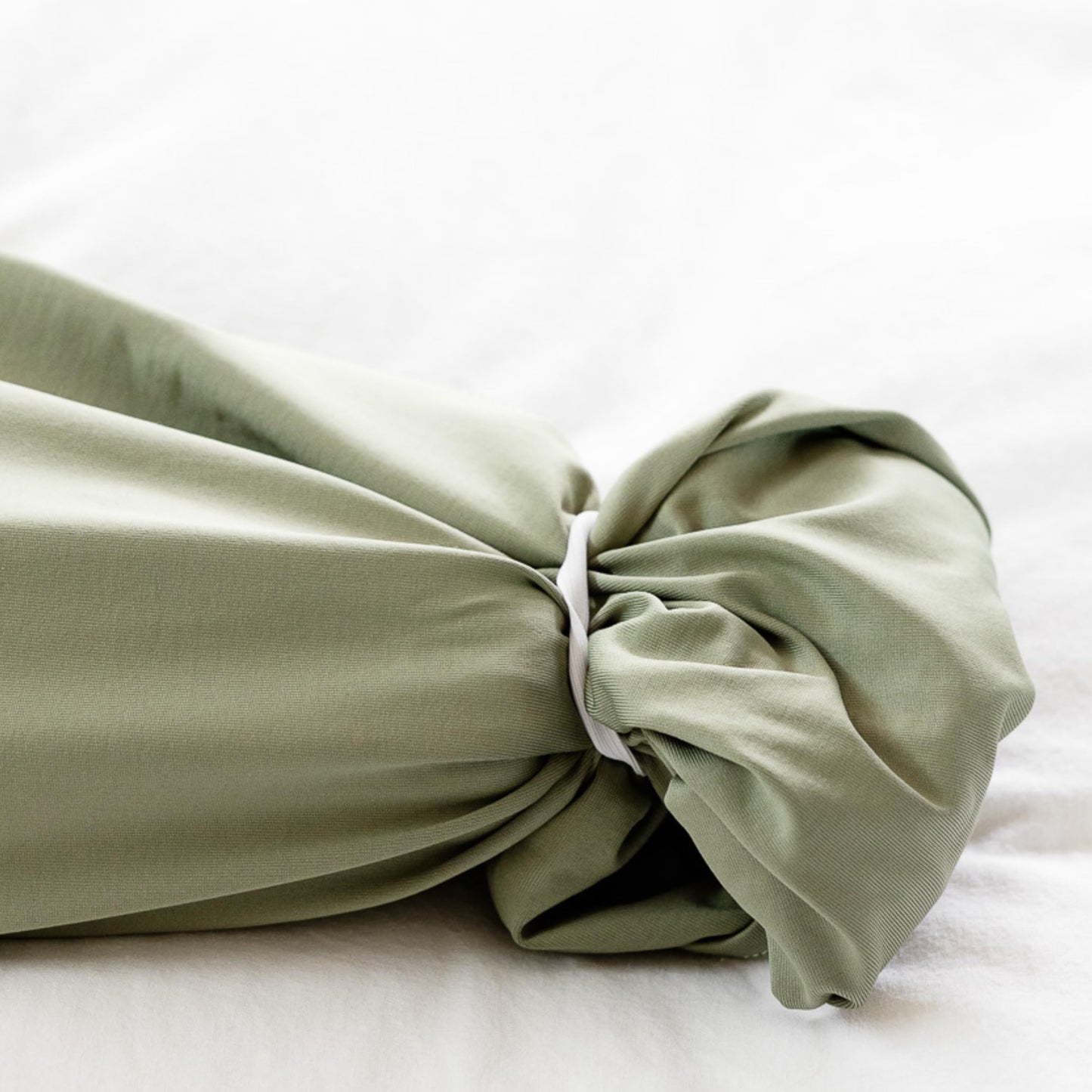 The Ollie Swaddle - Swaddle para dormir para bebés, tela transpirable que absorbe la humedad para evitar el sobrecalentamiento, ajuste ajustable (oliva, talla única)
