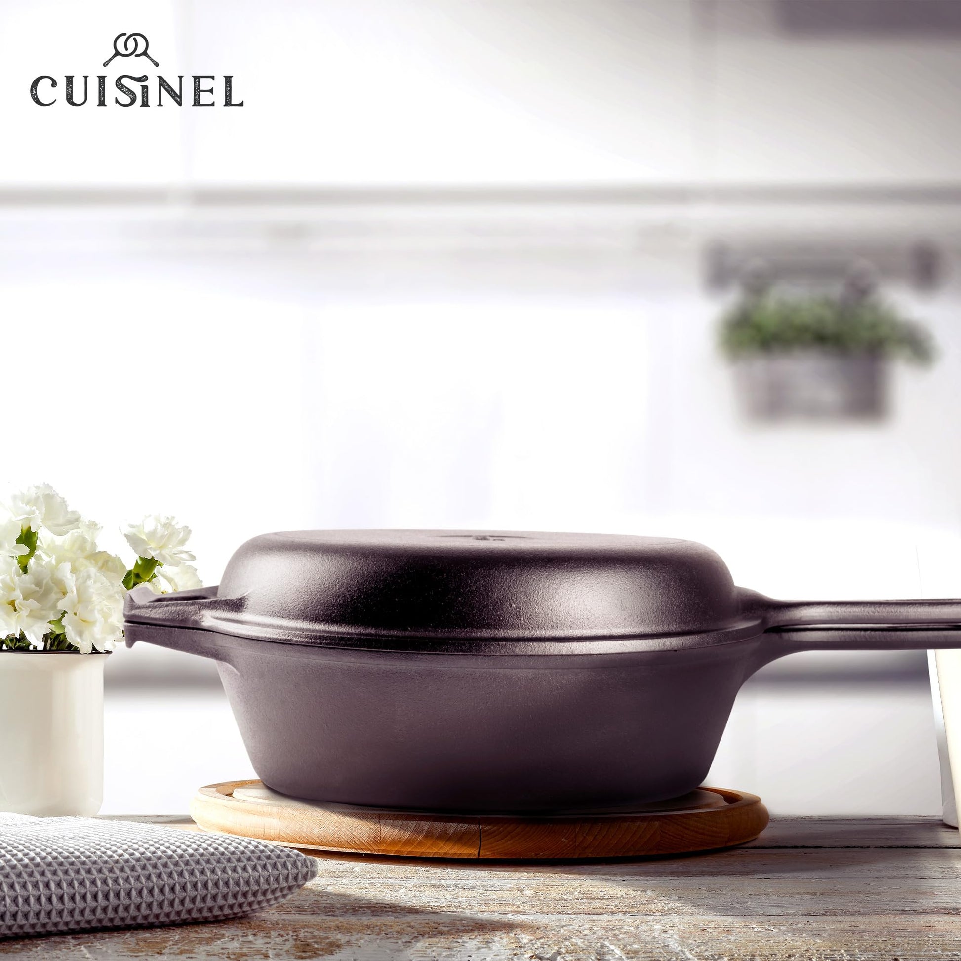 Cuisinel - Sartén de hierro fundido + tapa, 2 en 1, olla profunda + sartén, horno holandés de 3 cuartos de galón, utensilios de cocina presazonados, funciona para pan, interiores y exteriores,