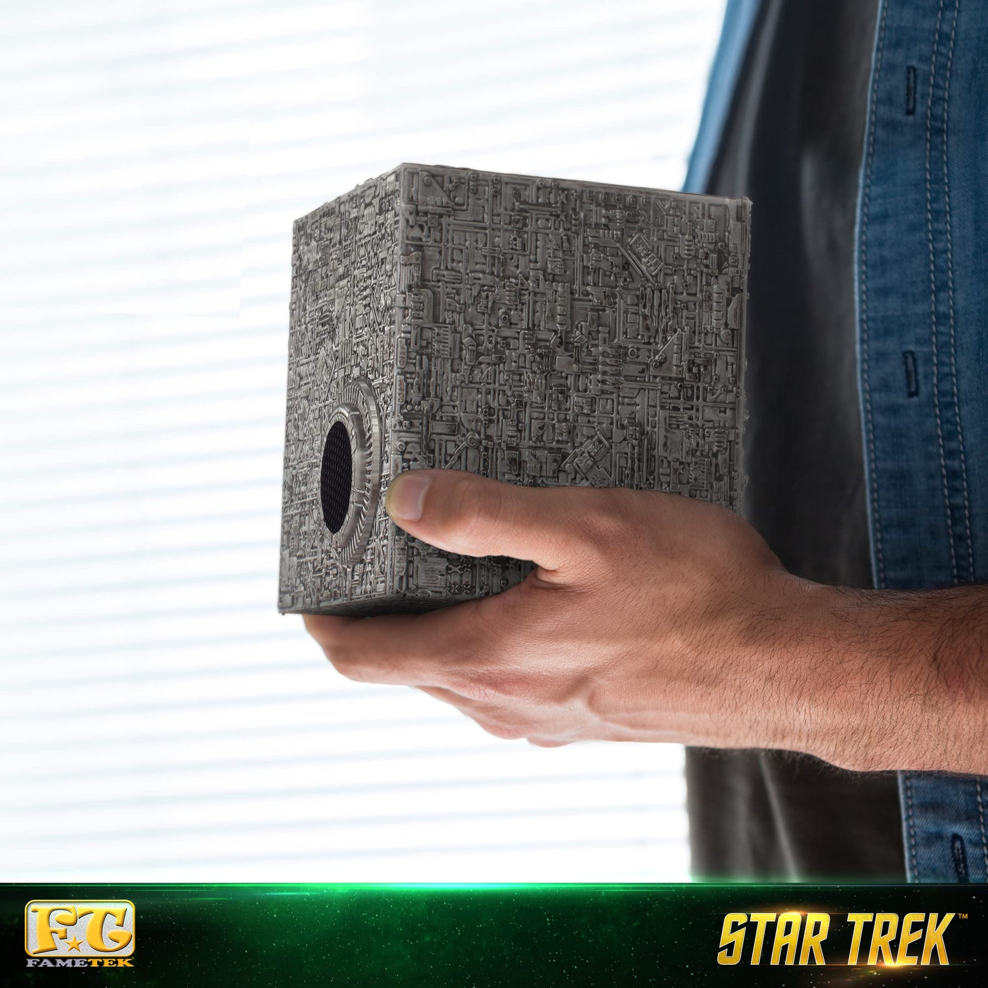 Star Trek Borg Cube - Altavoz Bluetooth con iluminación verde, efectos de sonido y citas Borg - Memorabilia, regalos, Gadgets, coleccionables para fans de Star Trek