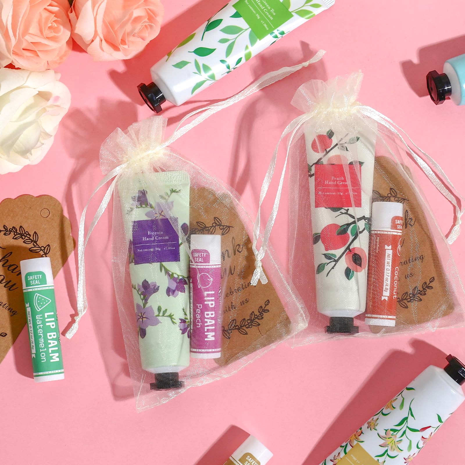 AZEN- Juego de 60 cremas de manos y bálsamos labiales a granel, obsequios para invitados de despedida de soltera con bolsa de organza, gracias