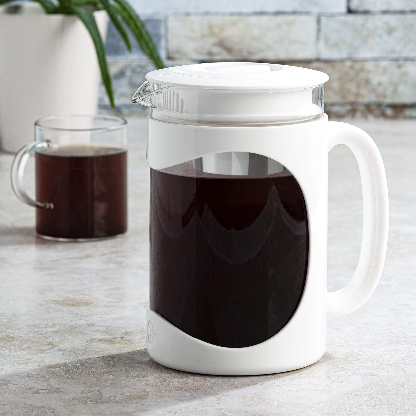 Cafetera Helada Primula Burke Blanca con Mango Cómodo y Jarra de Vidrio Duradera