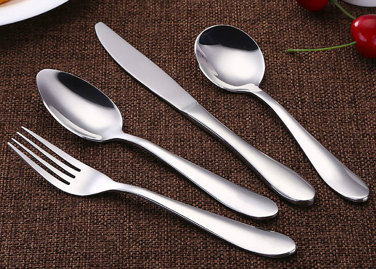 VANRA Juego de cubiertos para niños de 4 piezas de acero inoxidable 18/10, juego de vajilla para niños, juego de cubiertos plateados, utensilios de cena para niños pequeños (acabado cromado) (1 tenedor + 2 cucharas + 1 cuchillo)