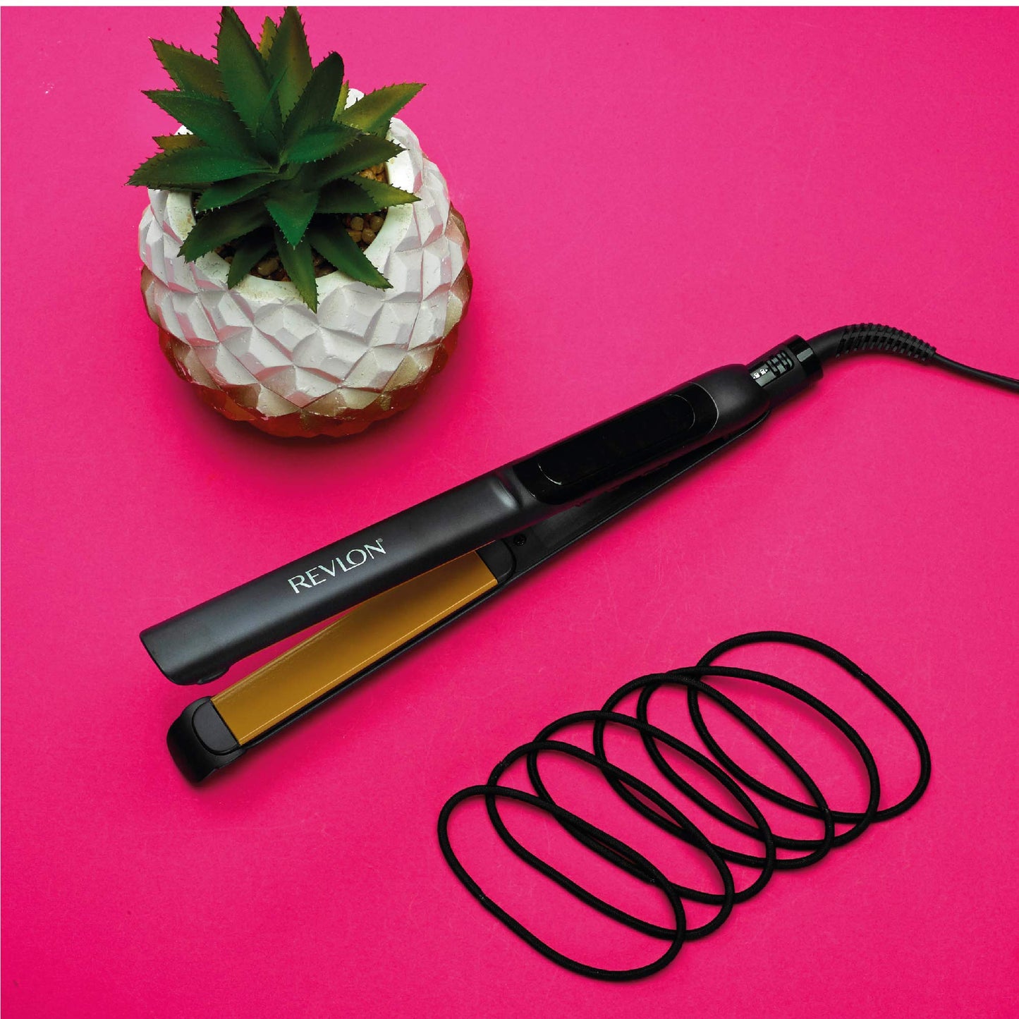 Plancha de Cabello Revlon Negro Resultados Lisos y Brillantes