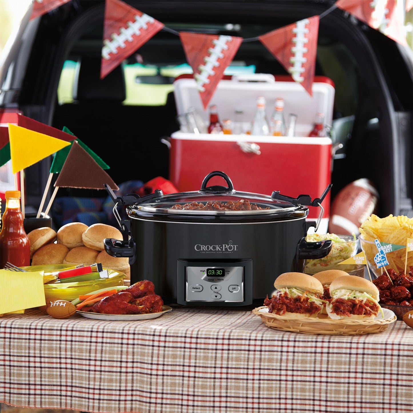 Crock-Pot Cook n' Carry - Olla de cocción lenta programable con cuenta regresiva a prueba de horno con gres extraíble, tapa de junta de fácil bloqueo y asas de transporte