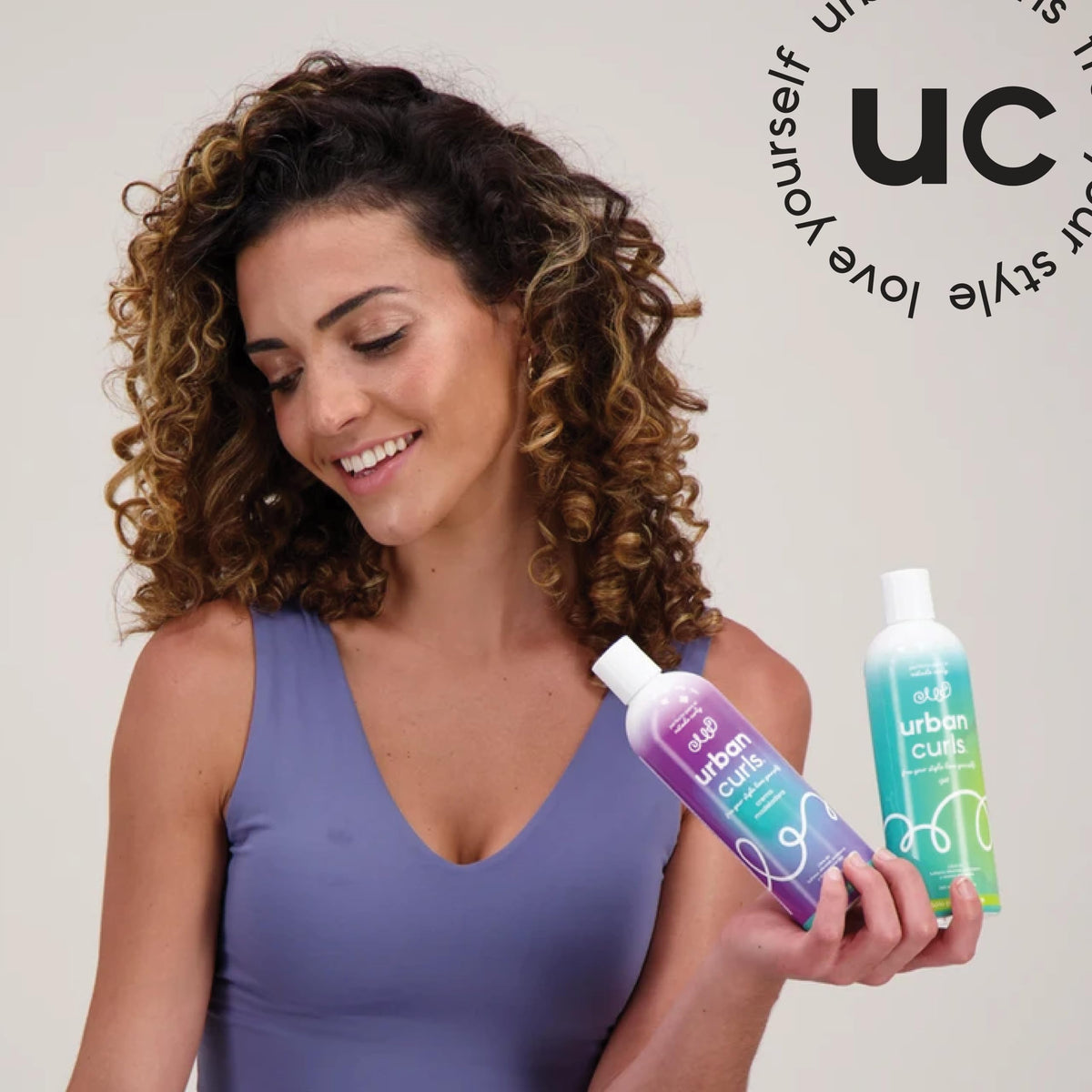 URBAN CURLS Crema Modeladora 960 ml para Cabello Rizado – Definir y Peinar Rizos – Hidratación, Control de Frizz y Suavidad – Sin Sulfatos, Parabenos, Siliconas ni Aceites Minerales – Ingredientes 100% Naturales y Orgánicos