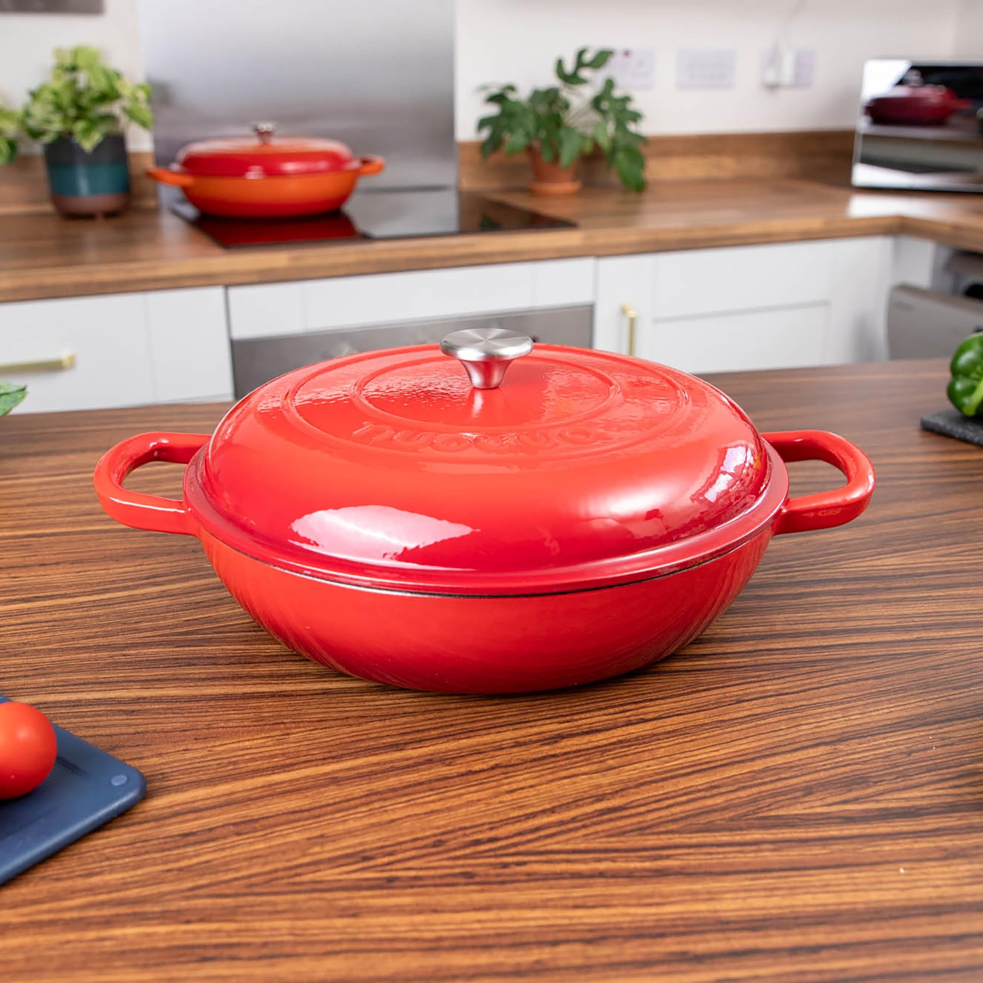 Nuovva - Cacerola de hierro fundido poco profunda con tapa, olla antiadherente para horno holandés, apta para horno hasta 500 °F - Utensilios de cocina resistente a prueba de horno - Olla esmaltada -