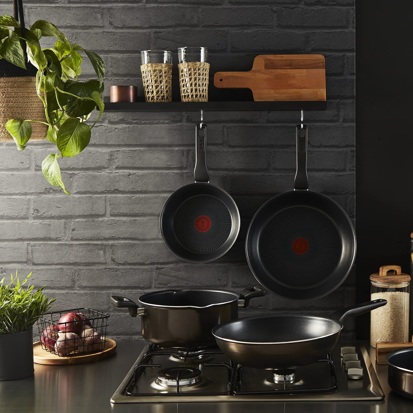 Batería de Cocina T-fal XL Force Negro con Antiadhesivo Titanium 2X y Tecnología Thermo-Señal
