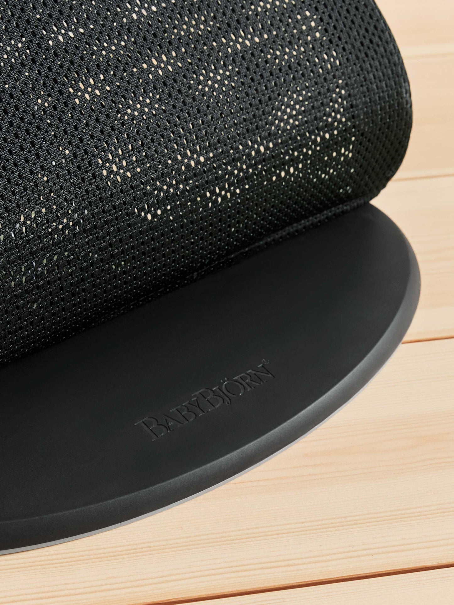 BabyBjörn Bouncer Bliss, Black Frame, Mesh, Black 2-in-1 Adjustable Baby Bouncer Seat and Toddler Chair, Newborn to Toddler (8-29 lbs), 4 positions, Lightweight & Portable