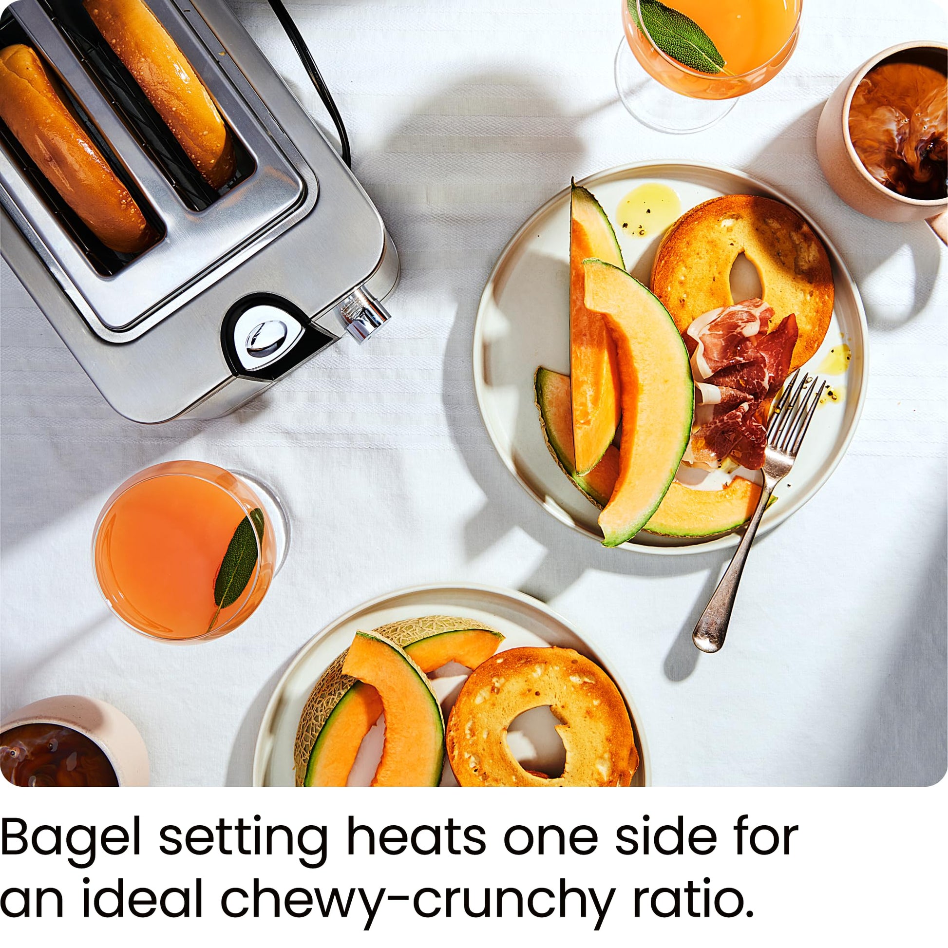 Chefman tostador digital de 2 rebanadas, pop-up, acero inoxidable, ranuras extra anchas para bagels, descongelar, recalentar, funciones de cancelación, bandeja extraíble para migas