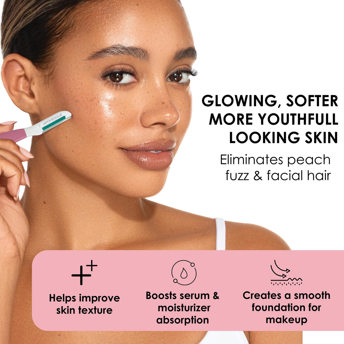 JAPONESQUE- PIEL SUAVE Y BRILLANTE AL INSTANTE: El Dermaplaner Japonesque Comfort+ combina cuchillas japonesas de ultraprecisión y una tira calmante de aloe que deja tu piel visiblemente más brillante
