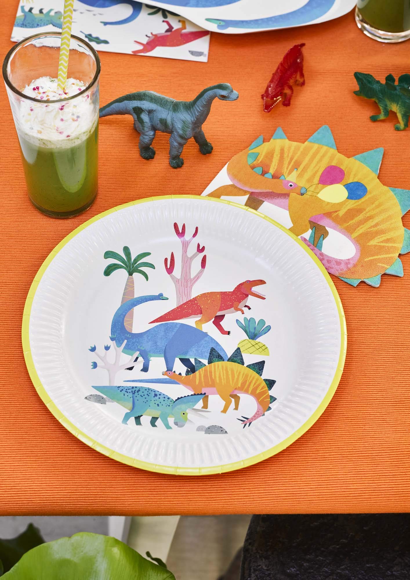 Plato de Papel Talking Tables Mixtos Dinosaurio 23 cm 8 Unidades